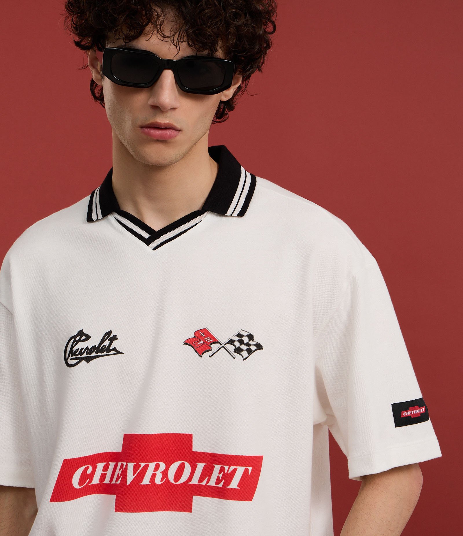 Camisa Polo Boxy em Algodão com Estampa Chevrolet Branco 5