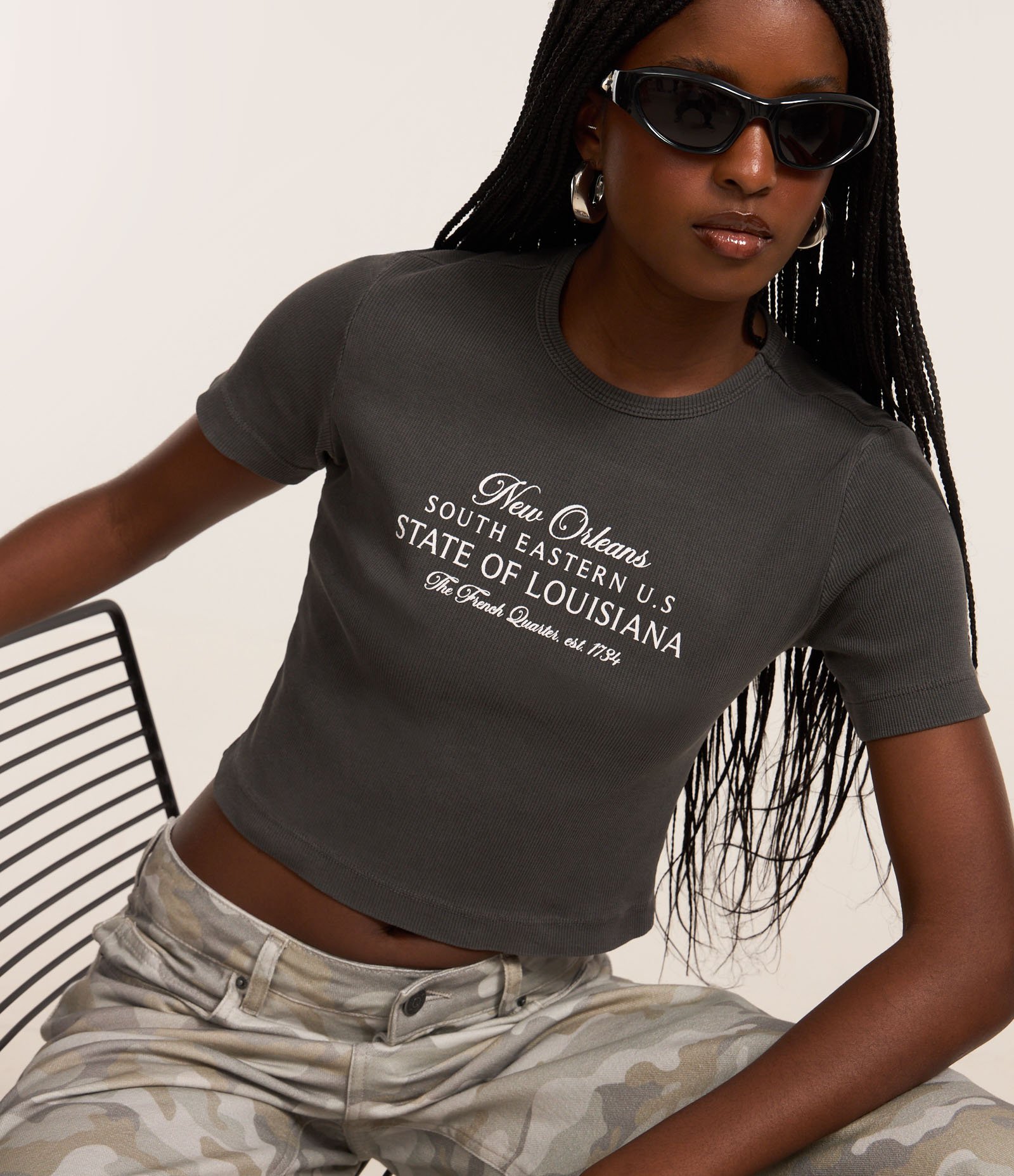 Camiseta New T-Shirt em Ribana com Estampa New Orleans Cinza Escuro 1