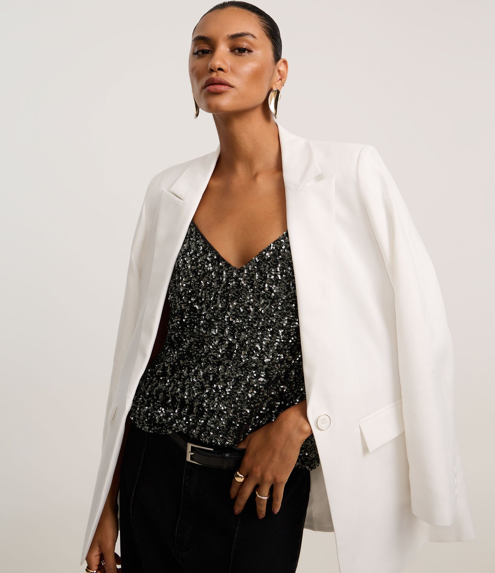 Blusa de Alça com Paetês Metalizados e Decote V Preto 4