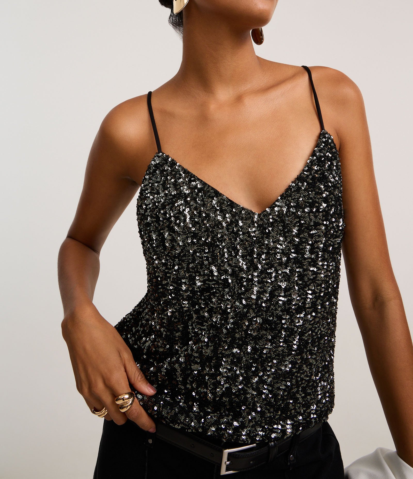 Blusa de Alça com Paetês Metalizados e Decote V Preto 6