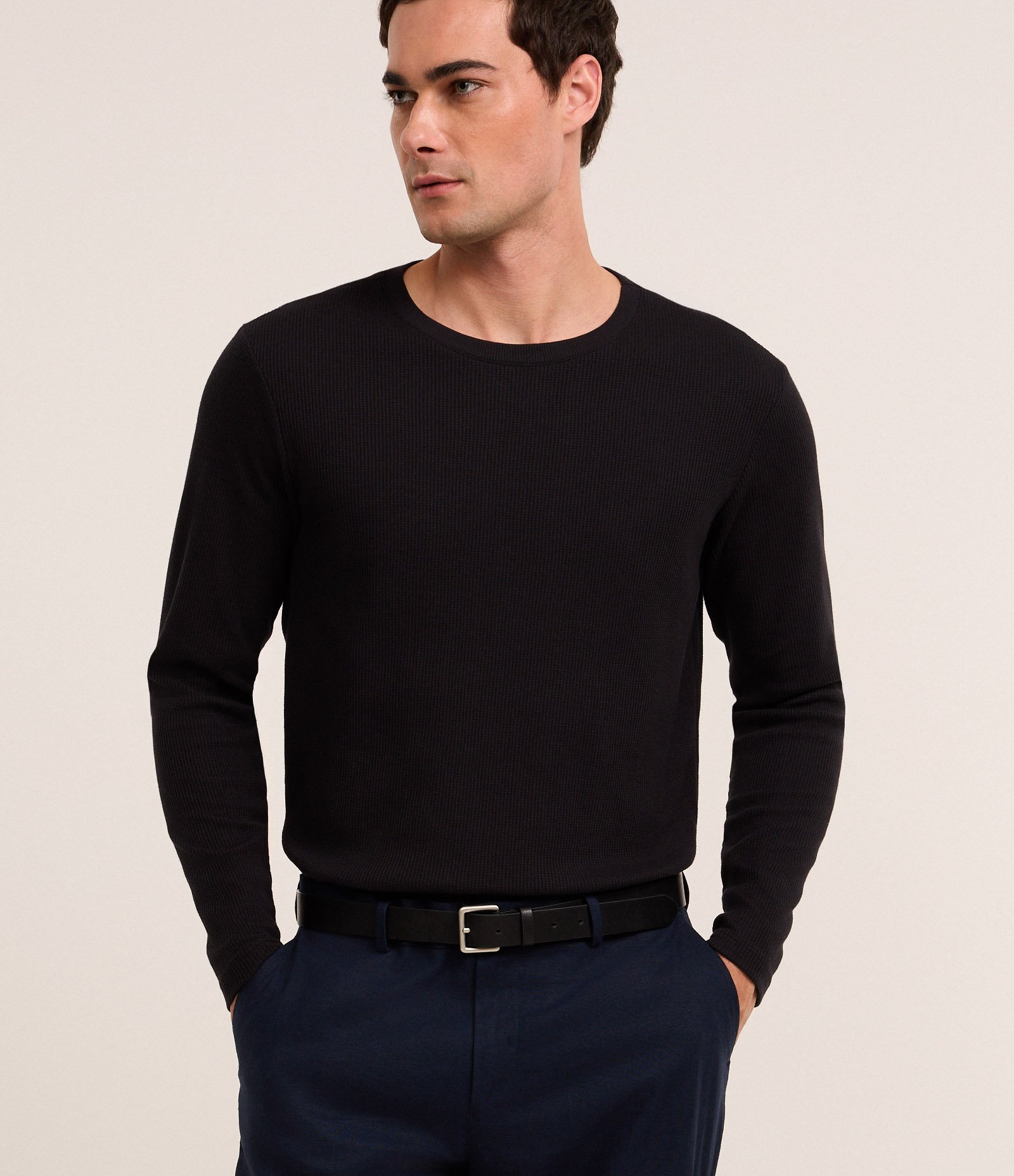 Camiseta Regular em Waffle com Gola Redonda e Texturizada Preto 1
