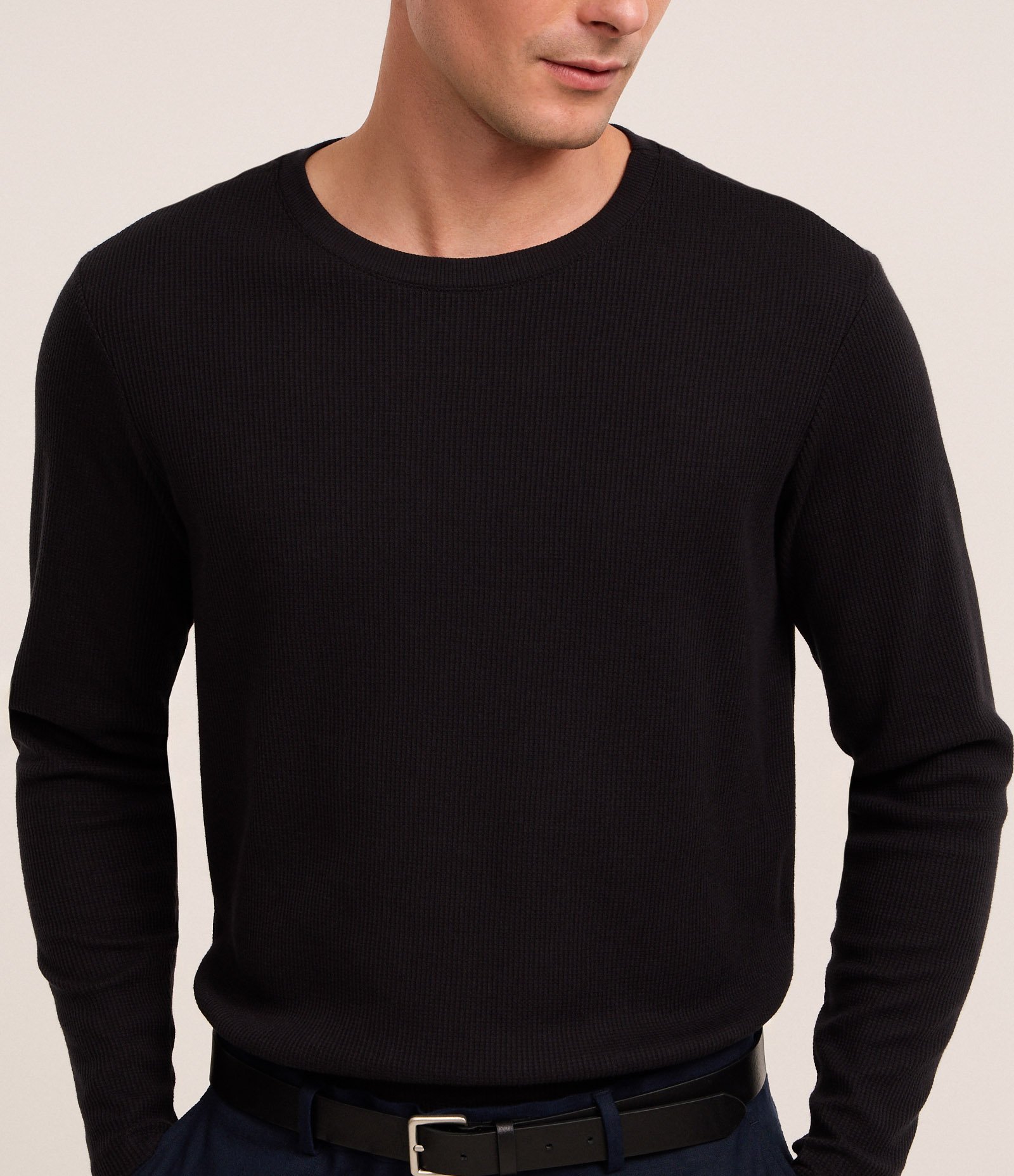 Camiseta Regular em Waffle com Gola Redonda e Texturizada Preto 3