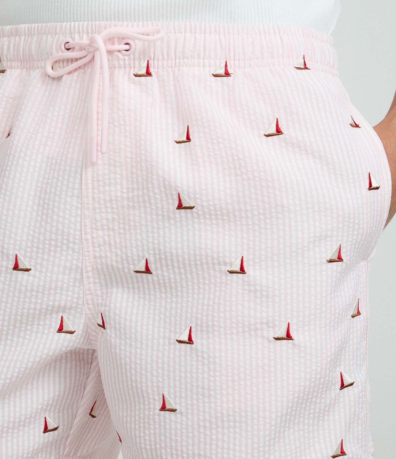 Bermuda de Praia em Microfibra com Barco Bordado e Listras Rosa 4