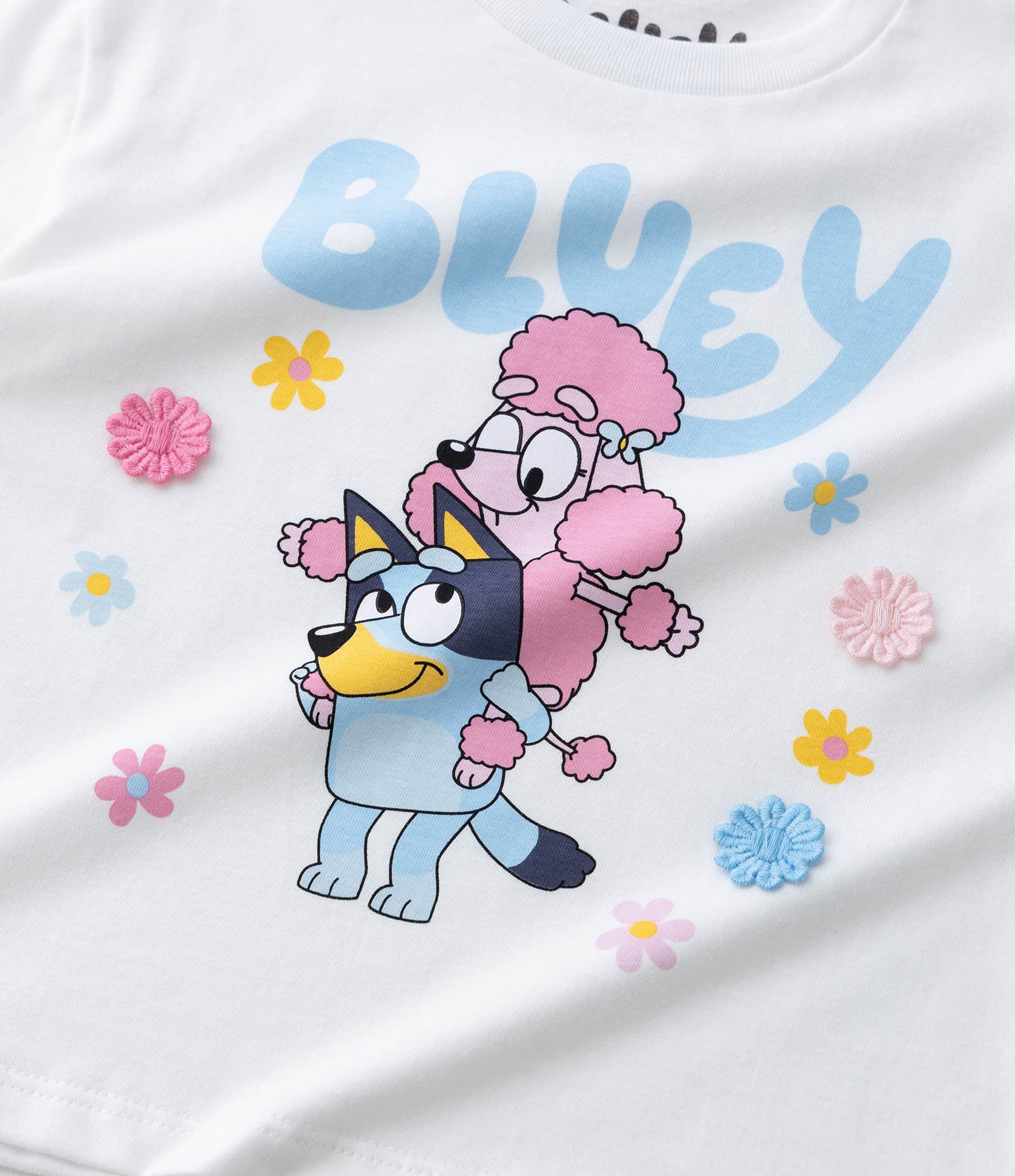 Camiseta Infantil Relaxed com Florzinhas Aplicadas Bluey e Coco - Tam 1 a 6 Anos Branco 5