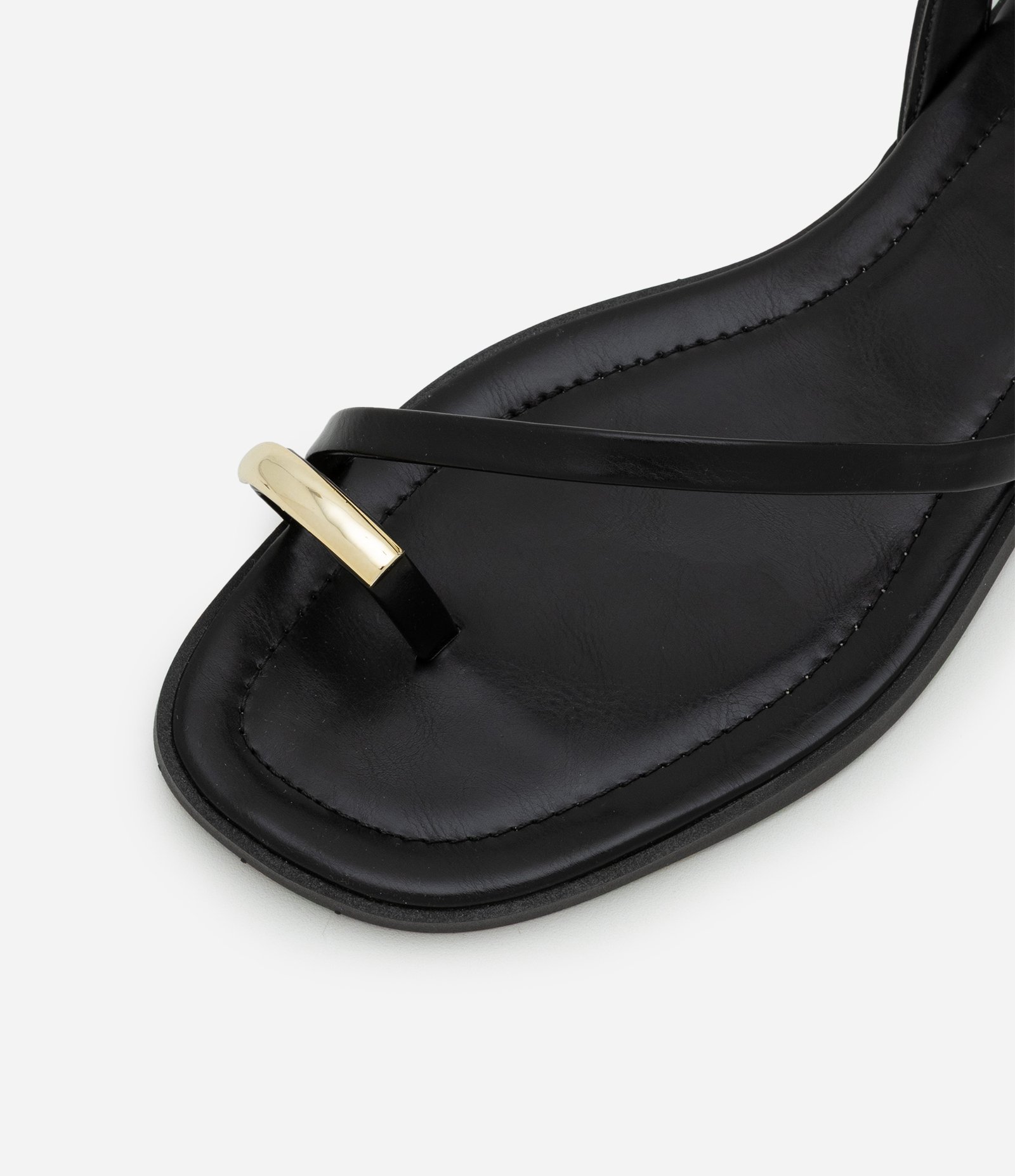 Sandália Rasteira com Detalhes Bold Preto 3