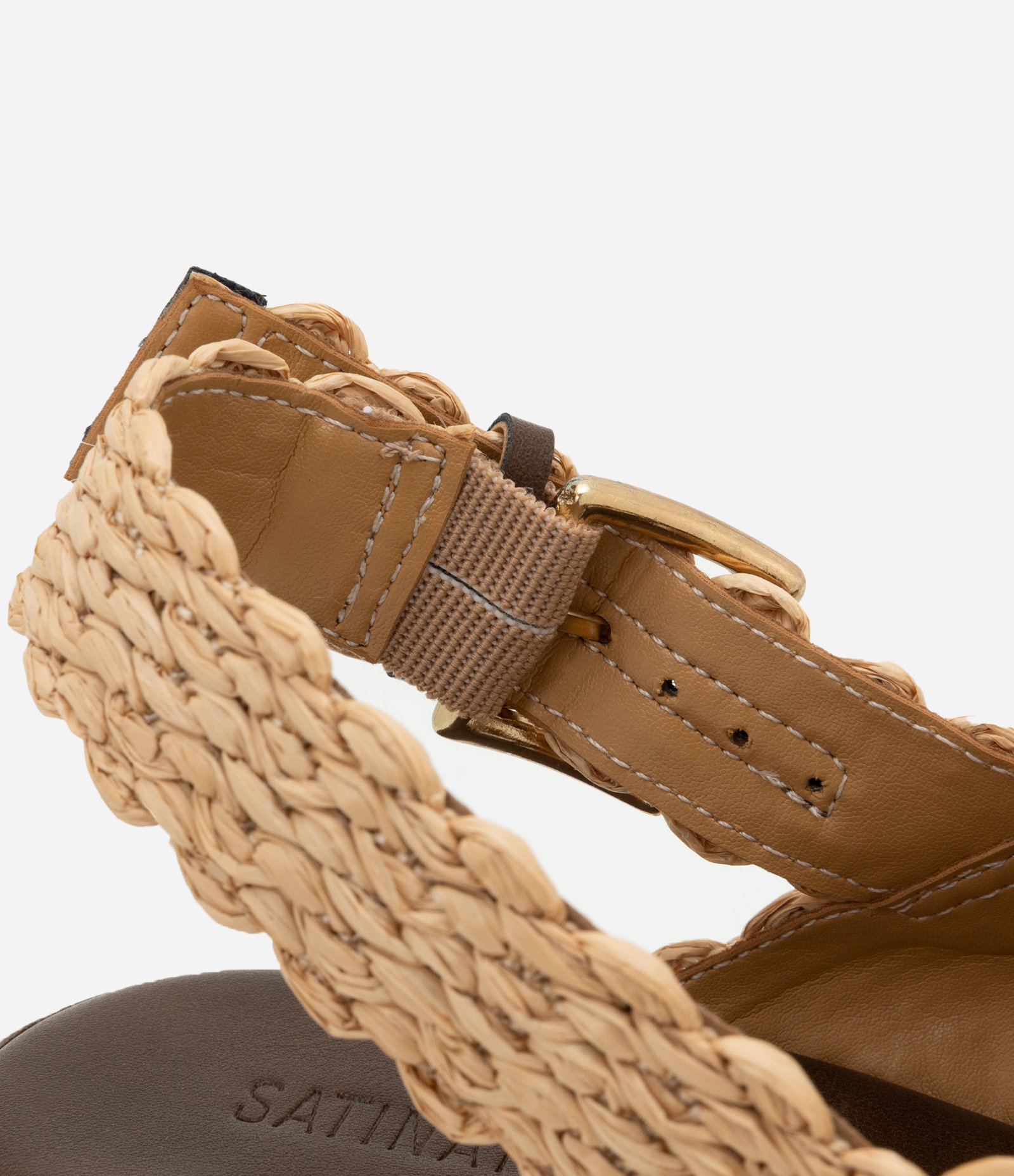 Sandália Plataforma com Tira Larga X em Efeito Ráfia Marrom/Bege 5