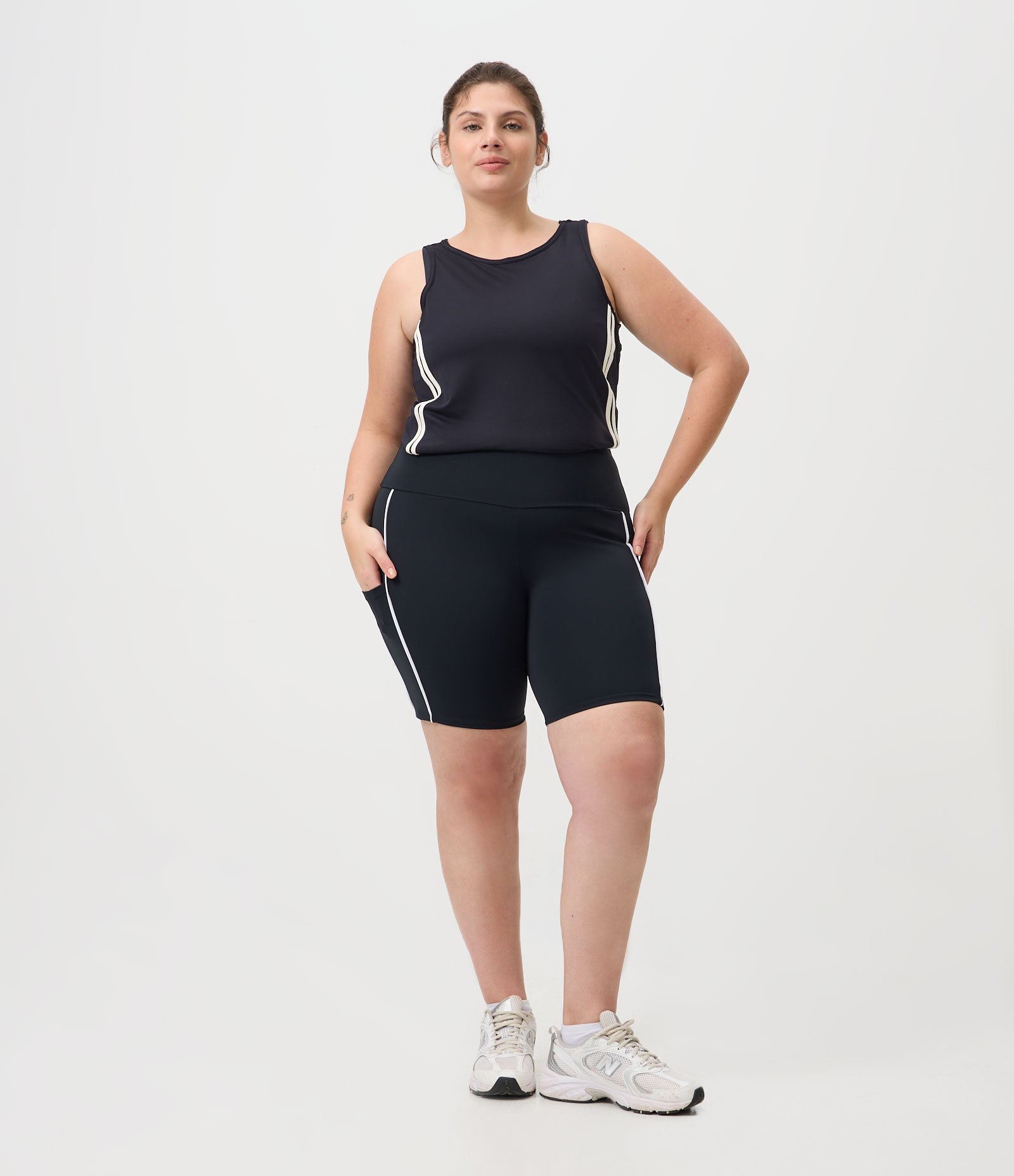 Bermuda Ciclista Firme com Tecnologia Dry e 2 Bolsos Curve e Plus Size Preto 2
