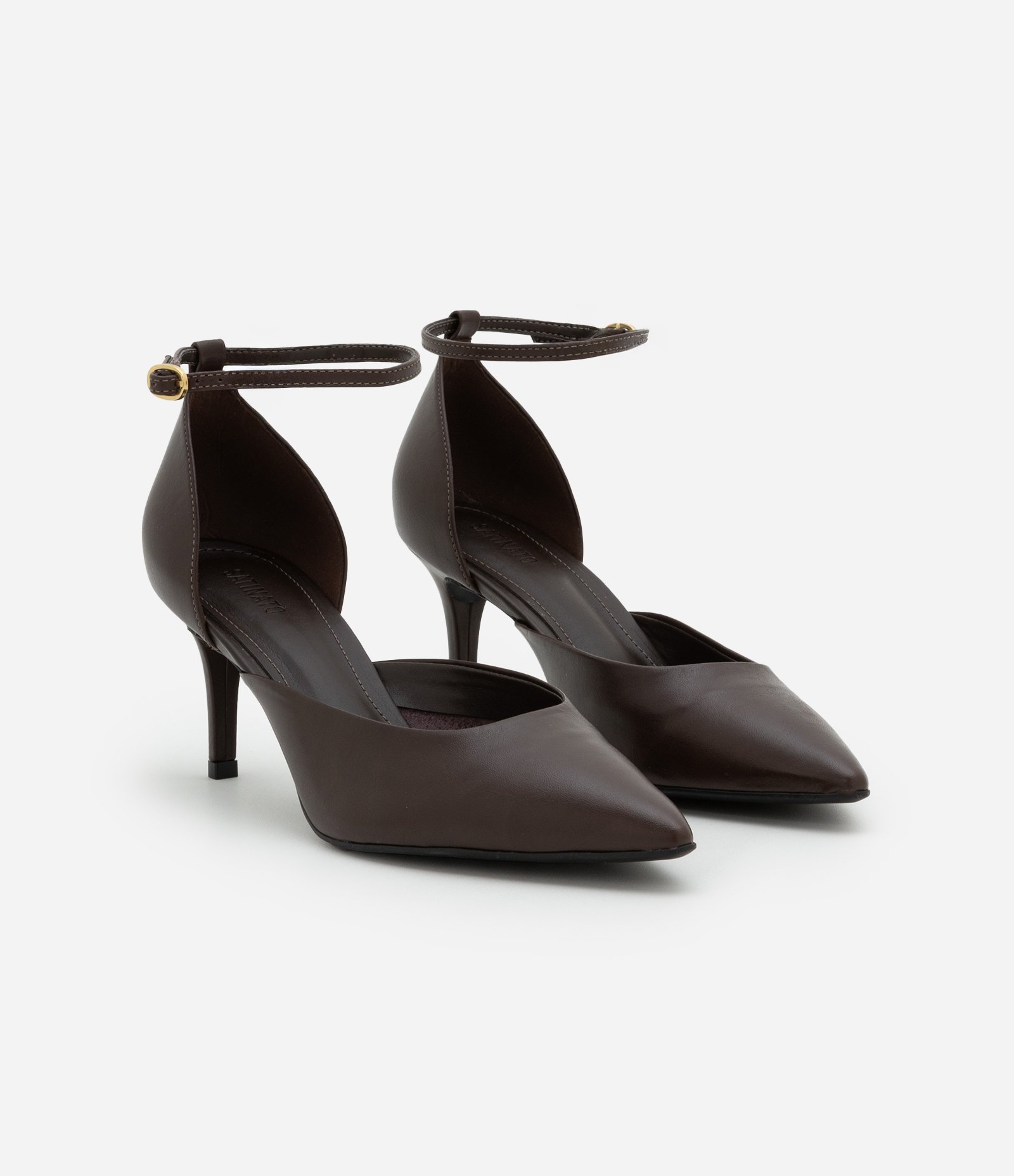 Sapato Scarpin em Couro com Salto Fino Marrom 2