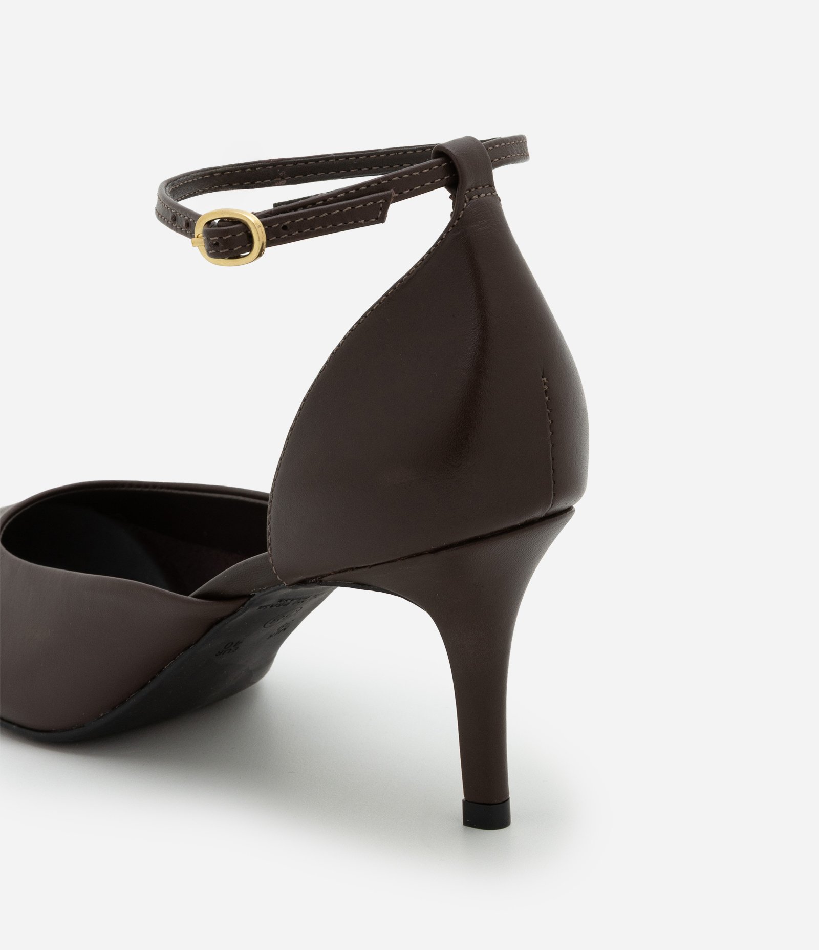 Sapato Scarpin em Couro com Salto Fino Marrom 4