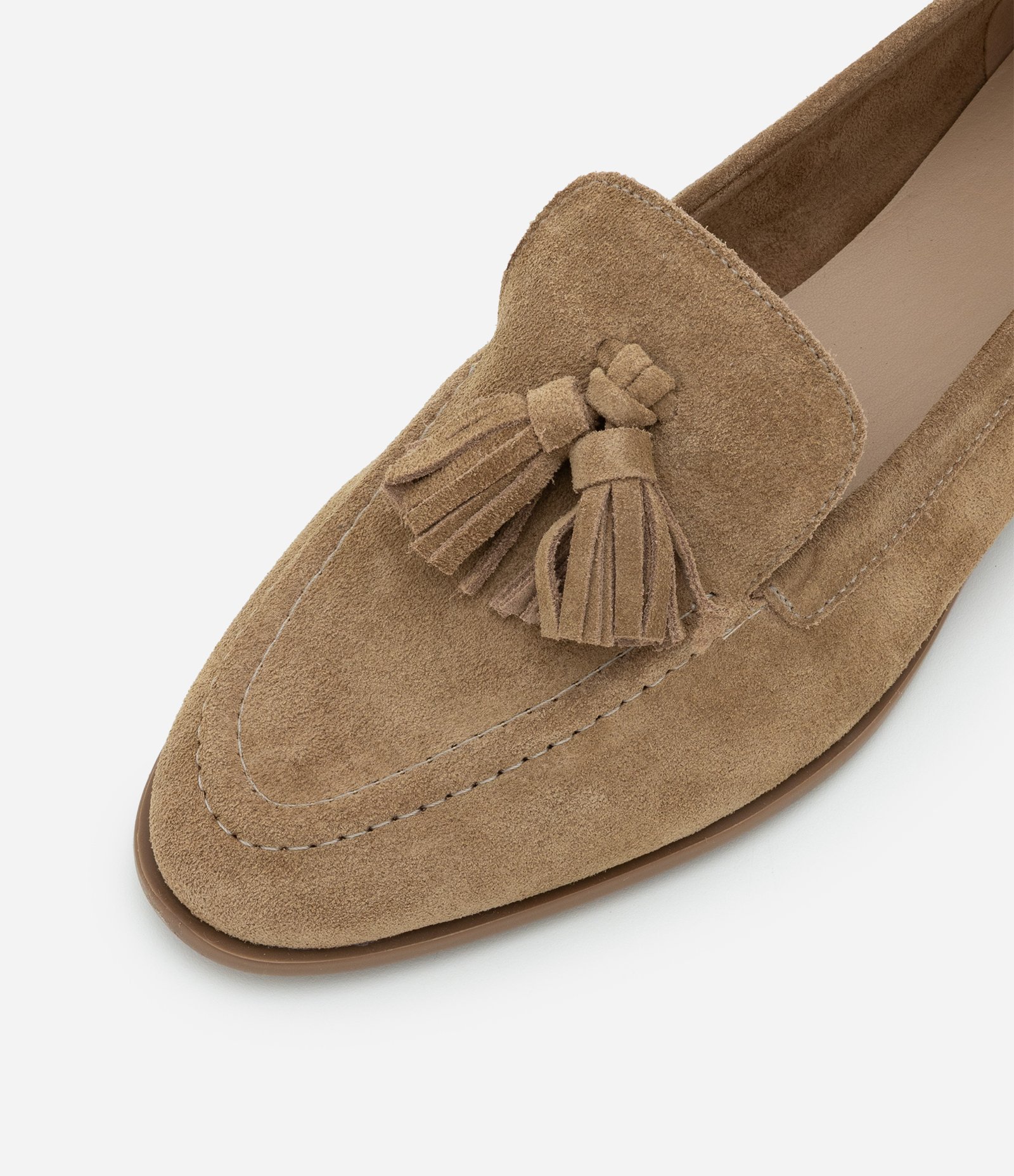 Sapato Mocassim em Camurça com Franja Marrom Claro 3