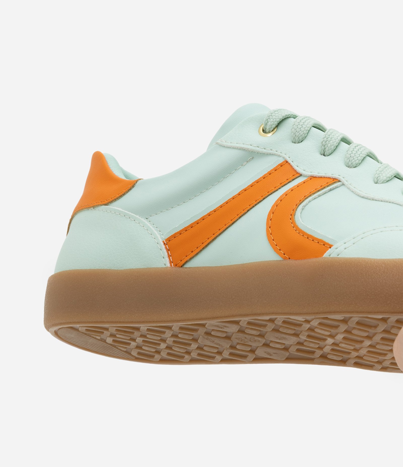 Tênis Estilo Chuteira em PU com Detalhes nas Laterais Verde 3