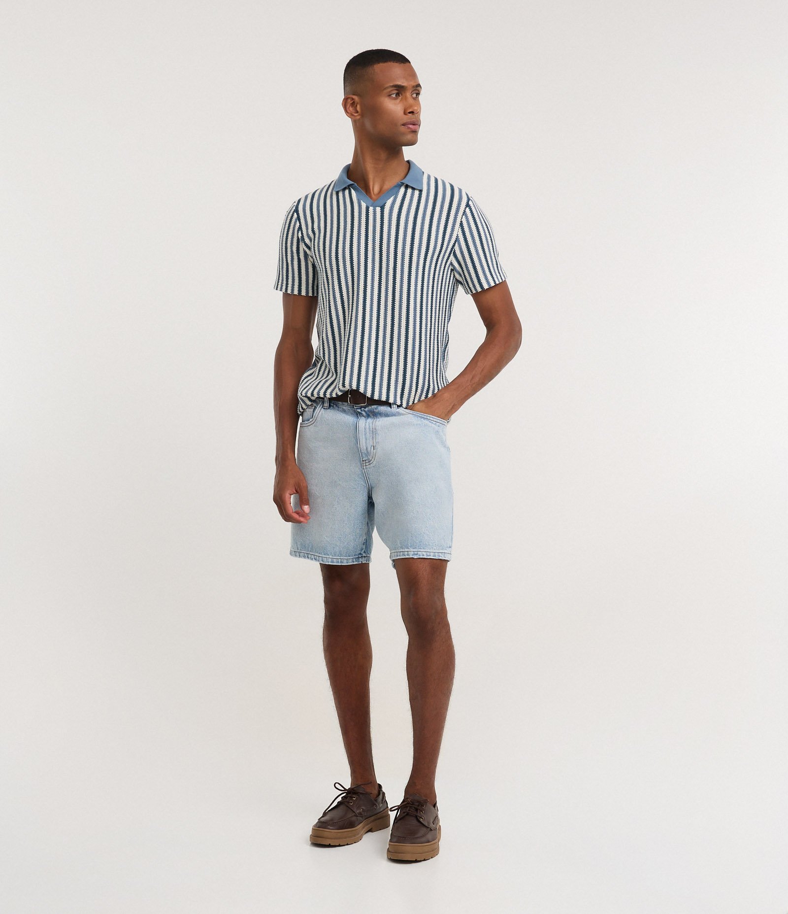 Camiseta Polo Regular com Textura e Listras Azul 2