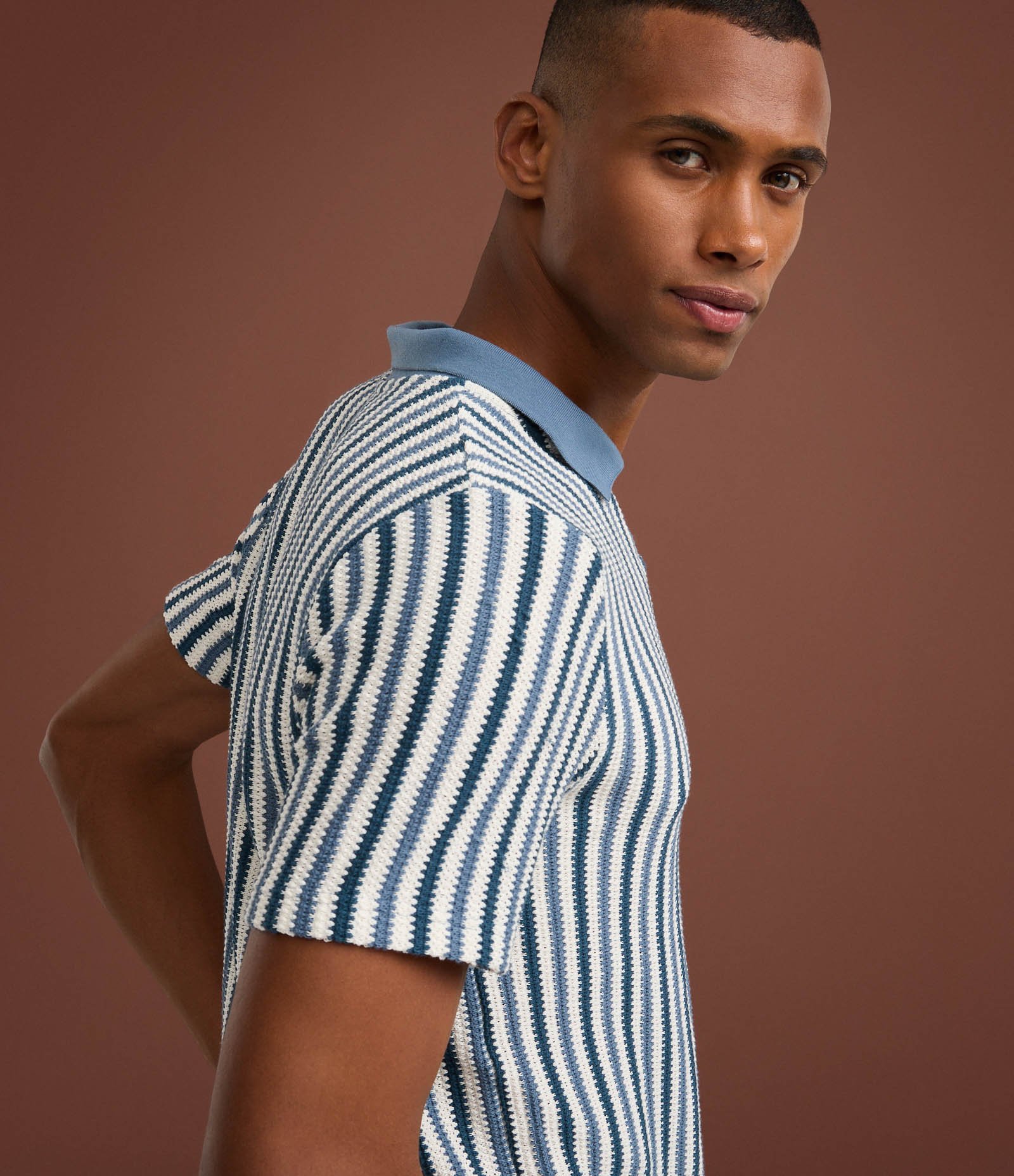 Camiseta Polo Regular com Textura e Listras Azul 4