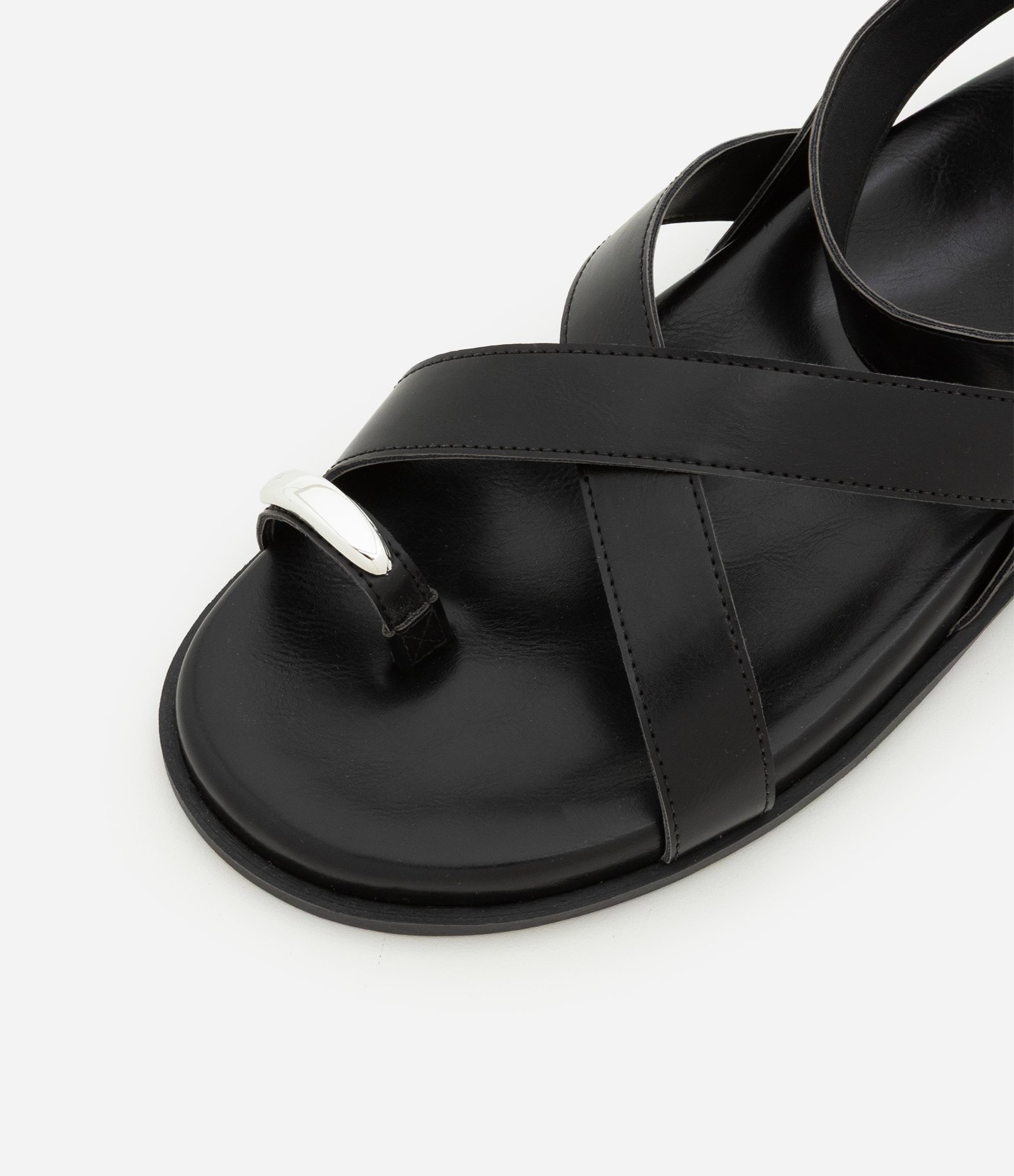 Sandália Rasteira Sport com Dedeira Detalhe Bold Preto 4