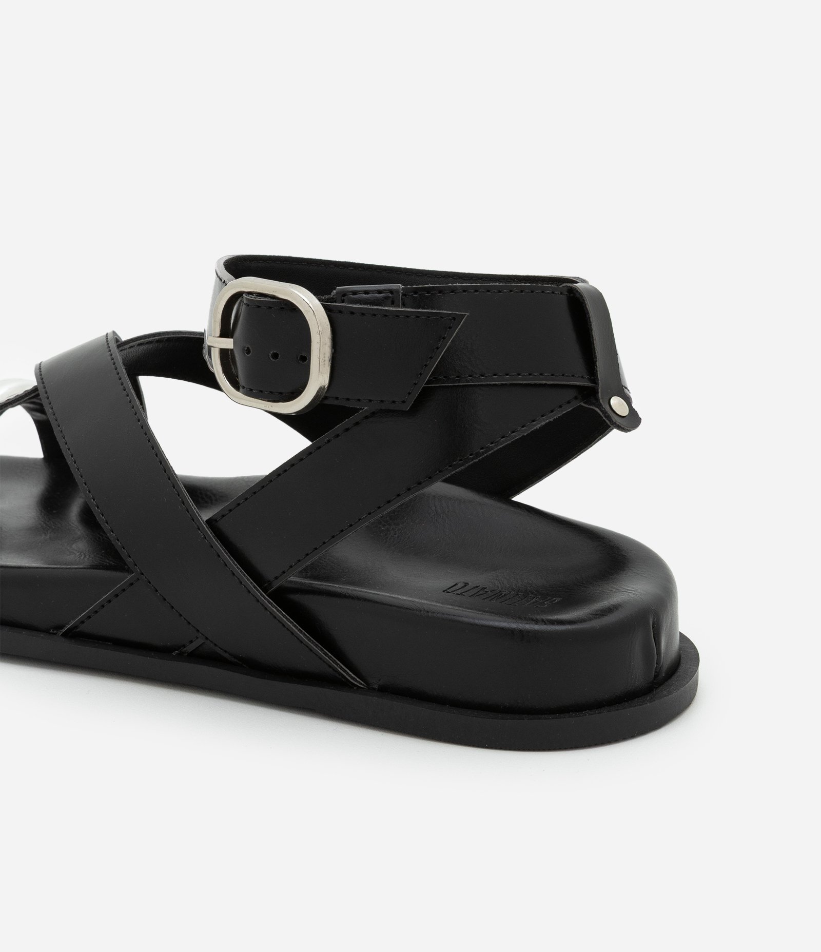 Sandália Rasteira Sport com Dedeira Detalhe Bold Preto 5