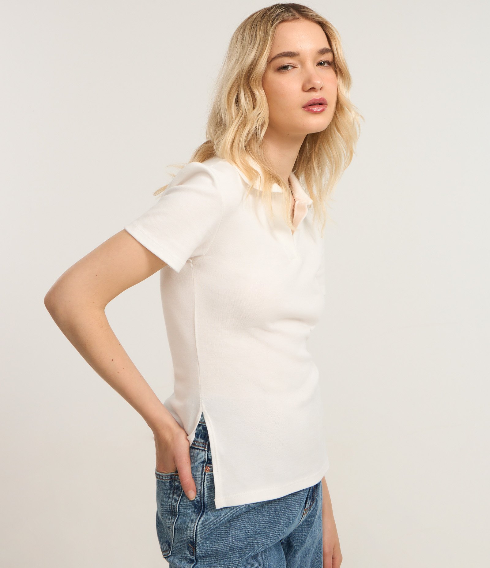 Blusa Polo em Ribana com Fendinha Lateral Branco 5