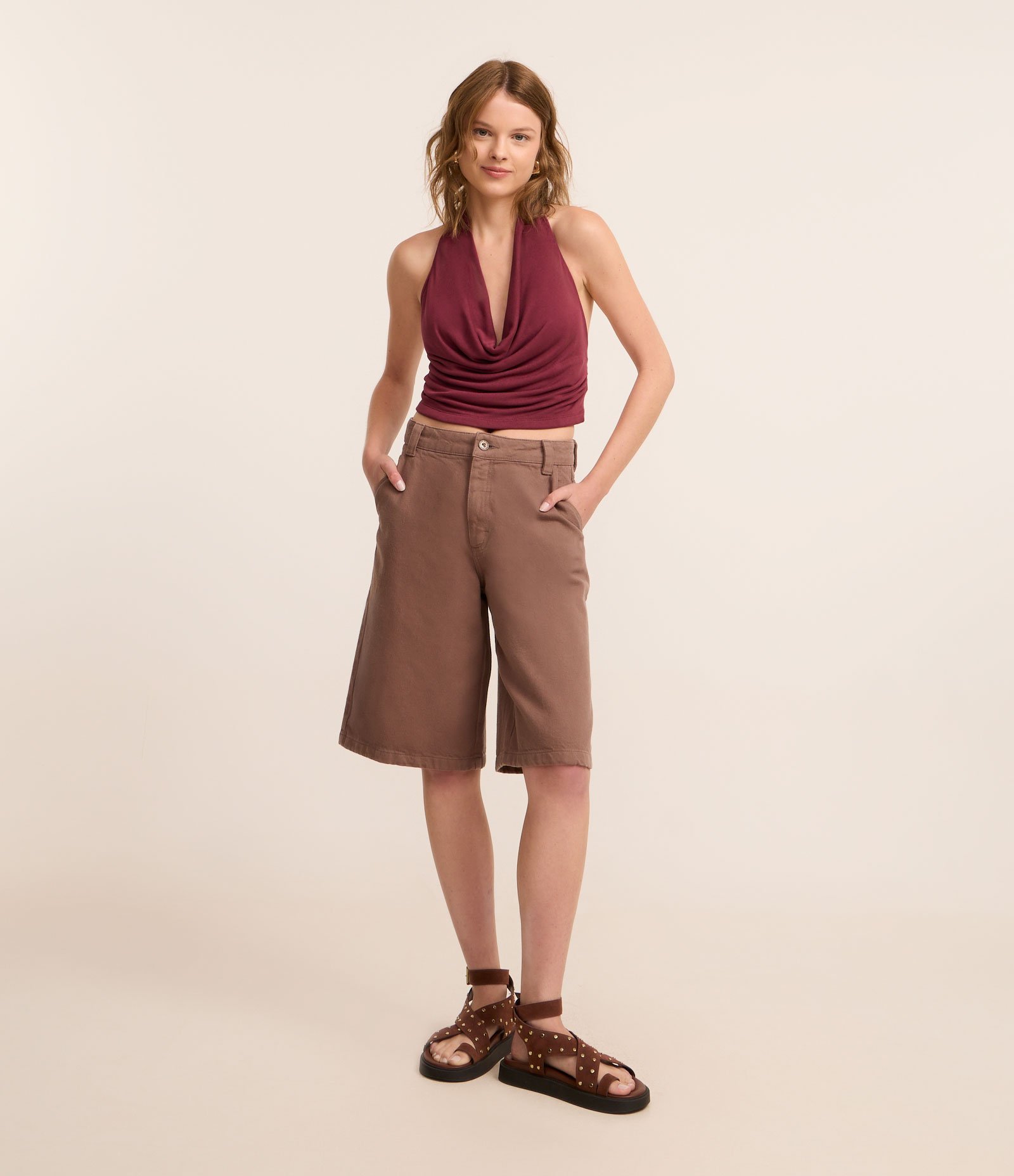 Bermuda Jorts Oversized em Sarja Marrom 1