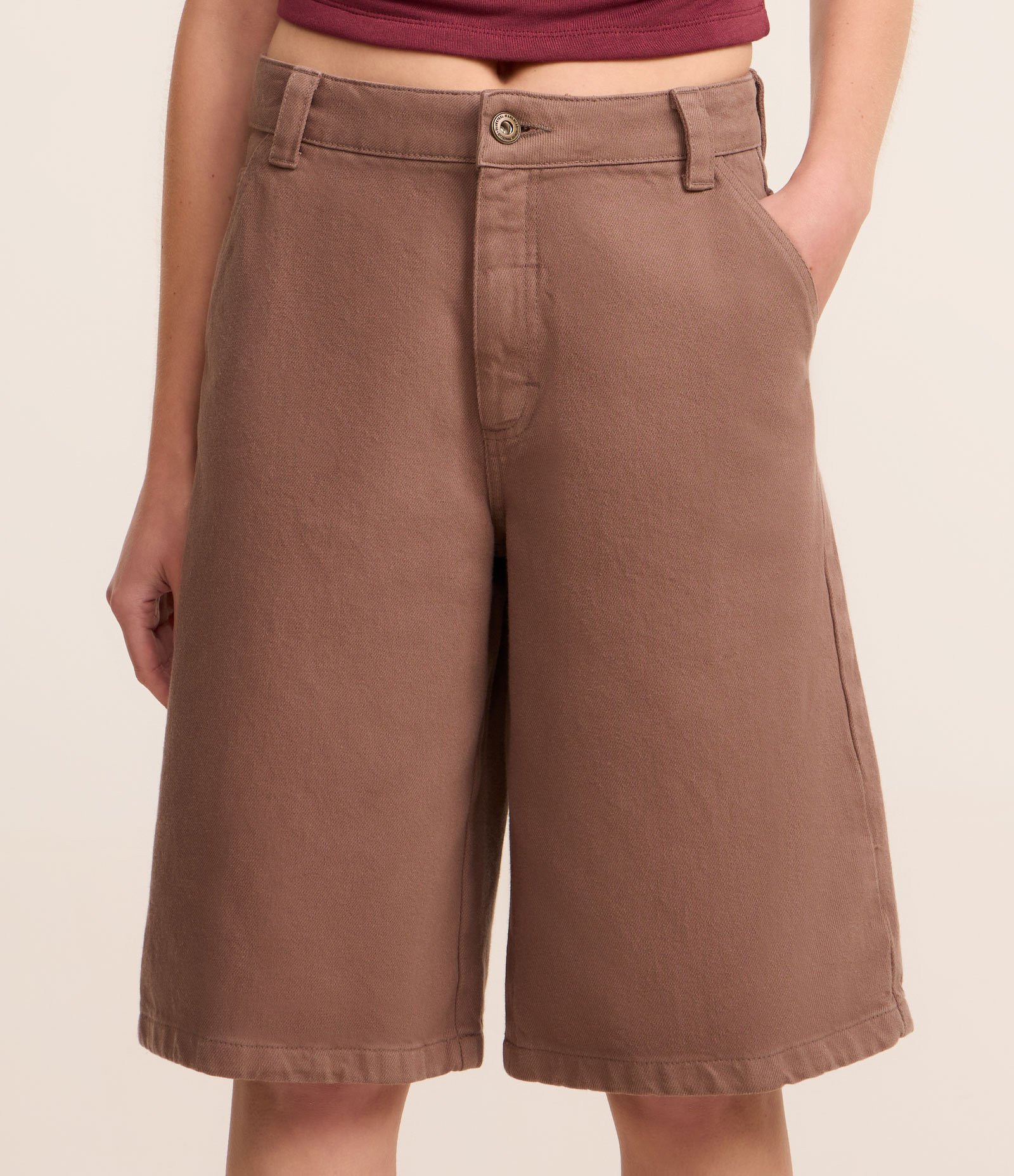 Bermuda Jorts Oversized em Sarja Marrom 2