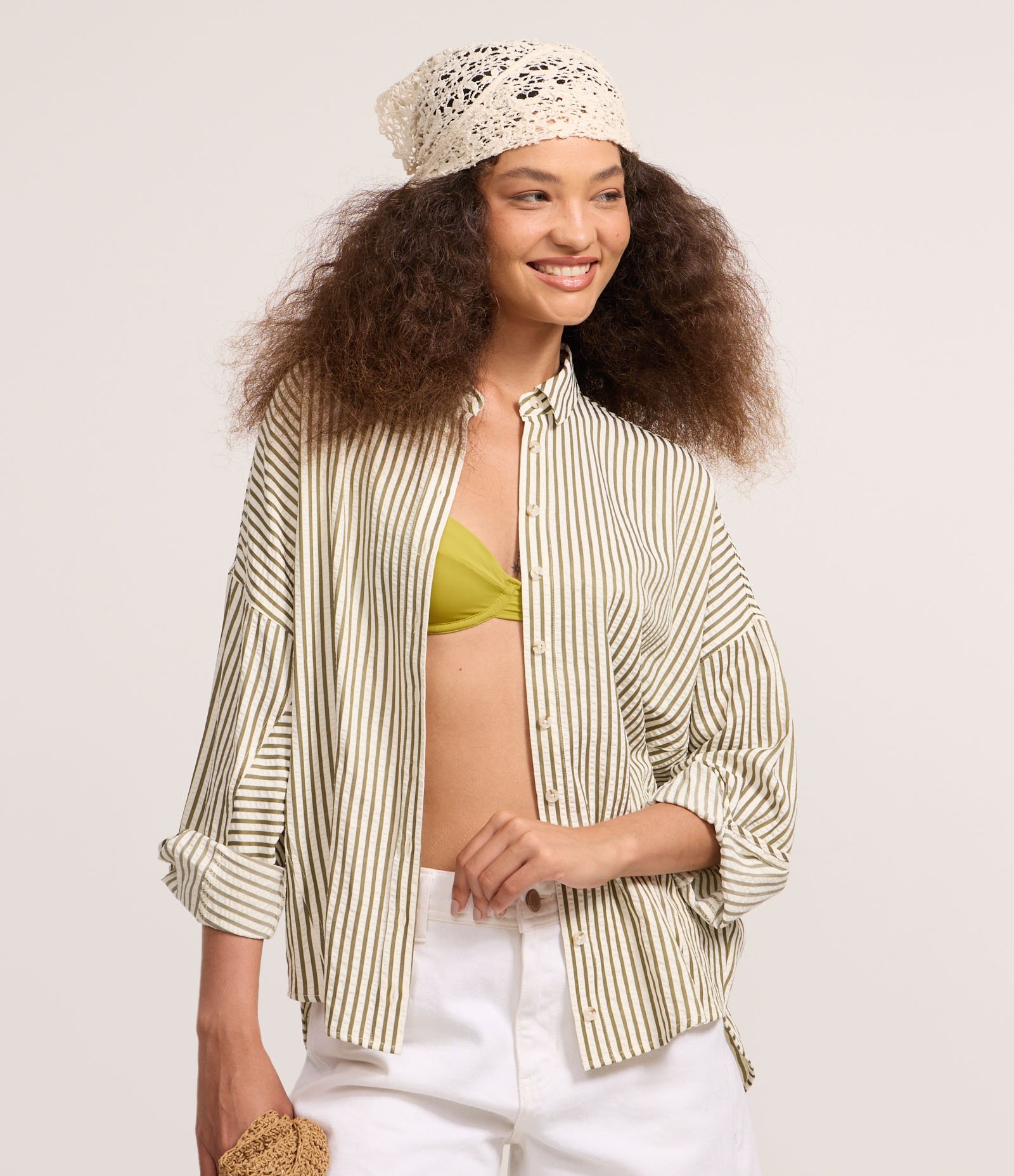 Camisa Amassadinha com Esta de Listras e Texturizada Verde 1