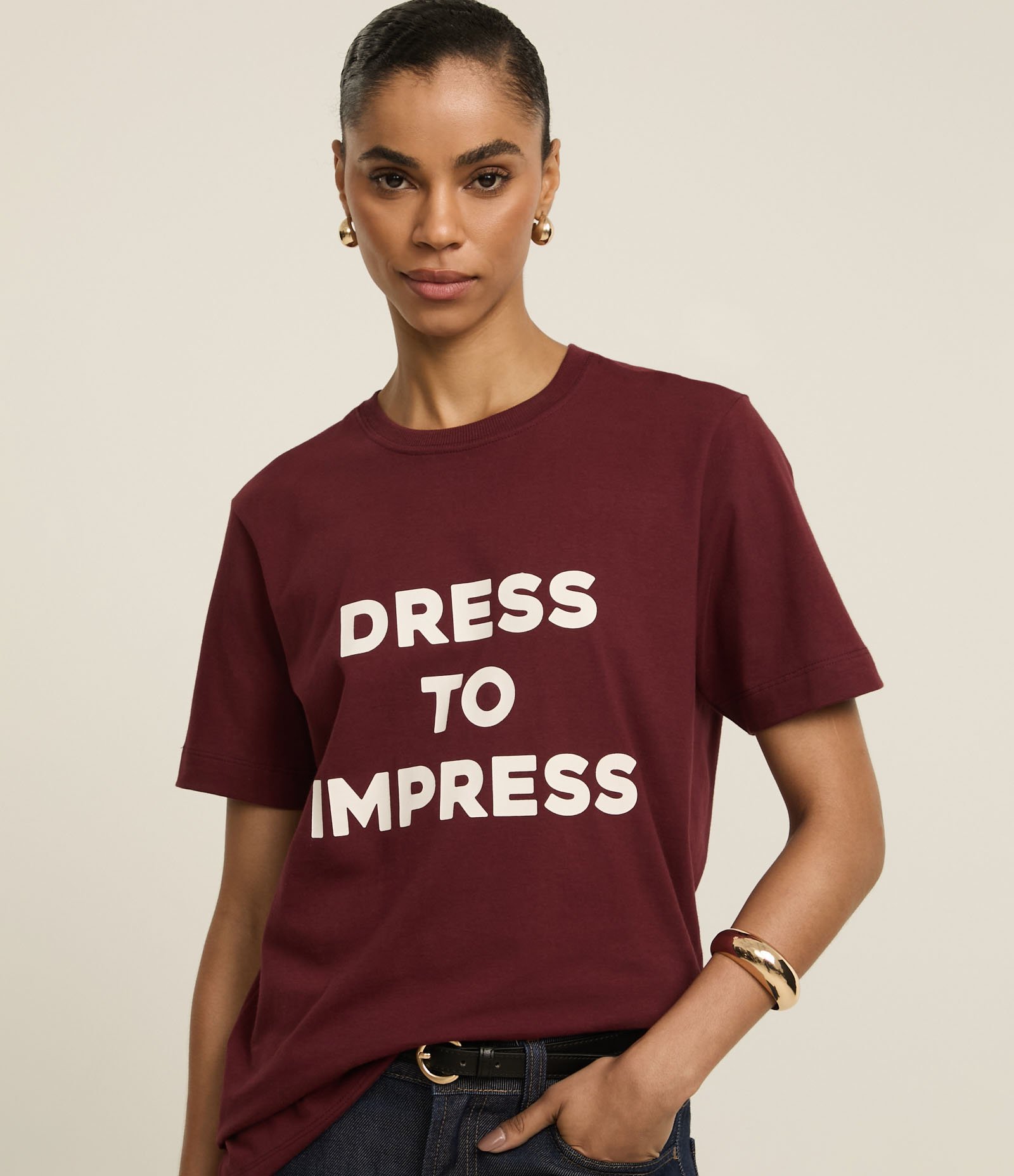 Camiseta em Algodão com Lettering Dress to Impress Vermelho Bordô 1