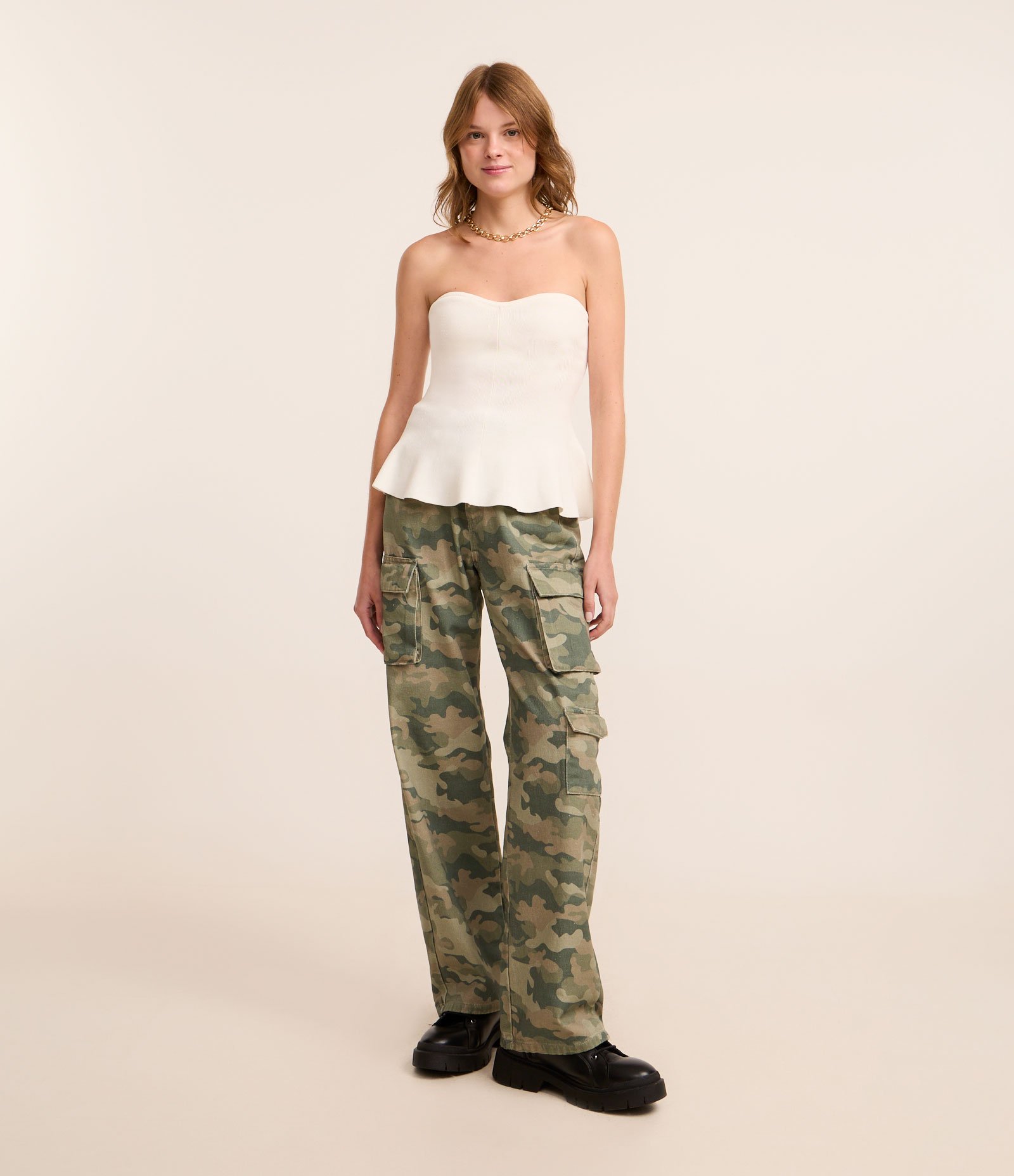 Calça Wide Leg com Cintura Baixa e Estampa Camuflada Verde 1
