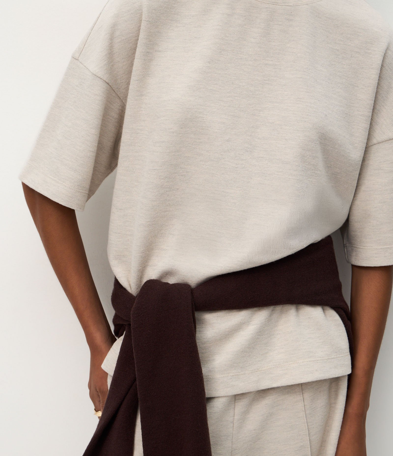 Blusa Moletom Oversized com Manga Curta Off White 4