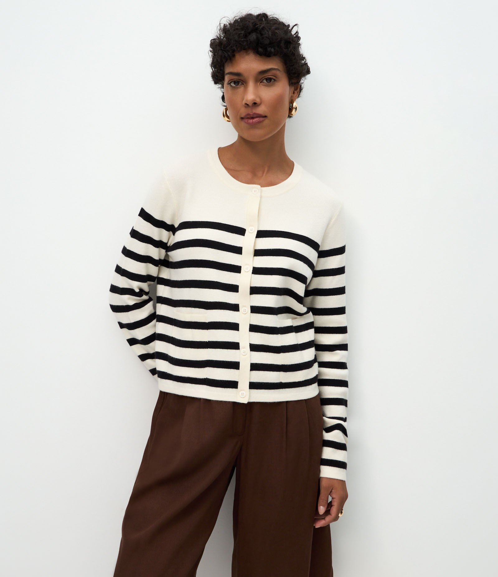 Cardigan Curto em Tricô com Estampa Listrada Branco/Preto 1