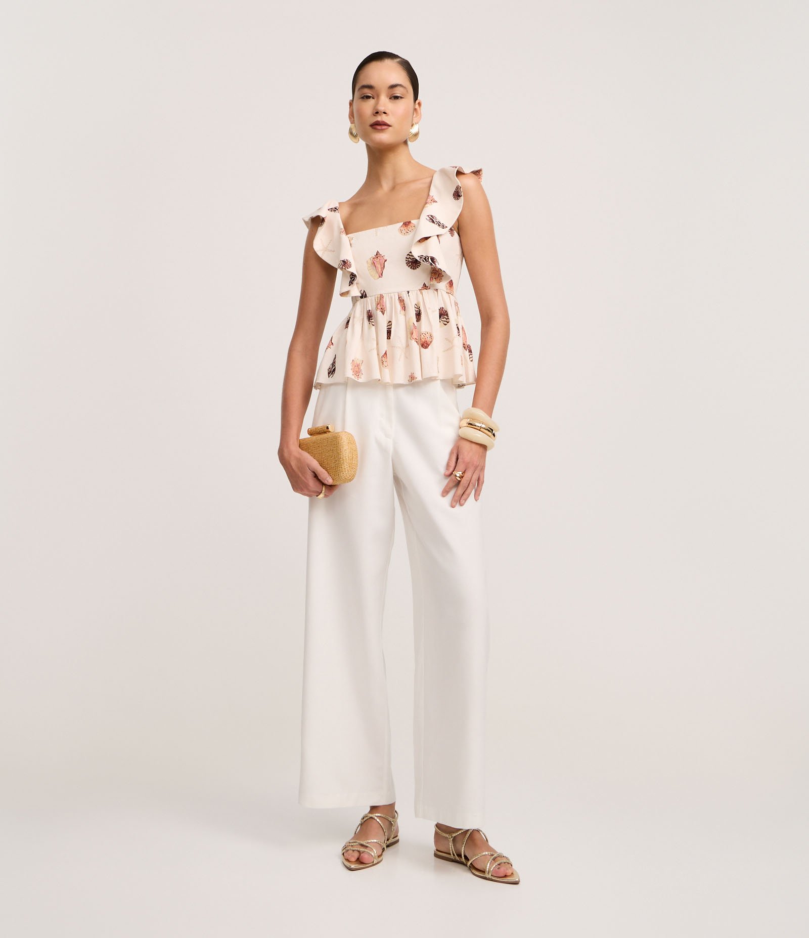 Blusa em Viscolinho com Alça de Babado e Estampa Concha Off White 2