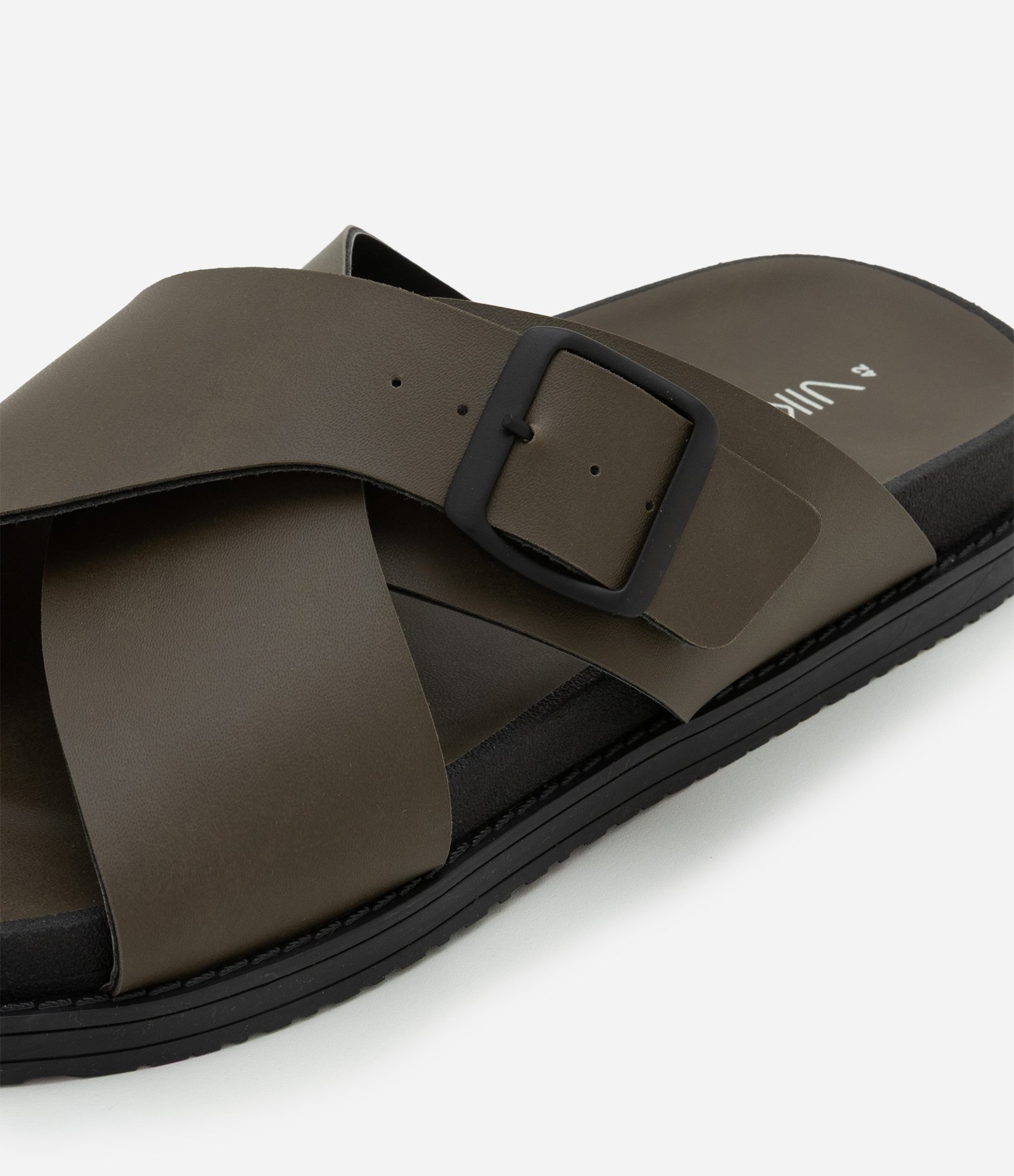 Sandália com Tiras Largas Cruzadas Verde 3