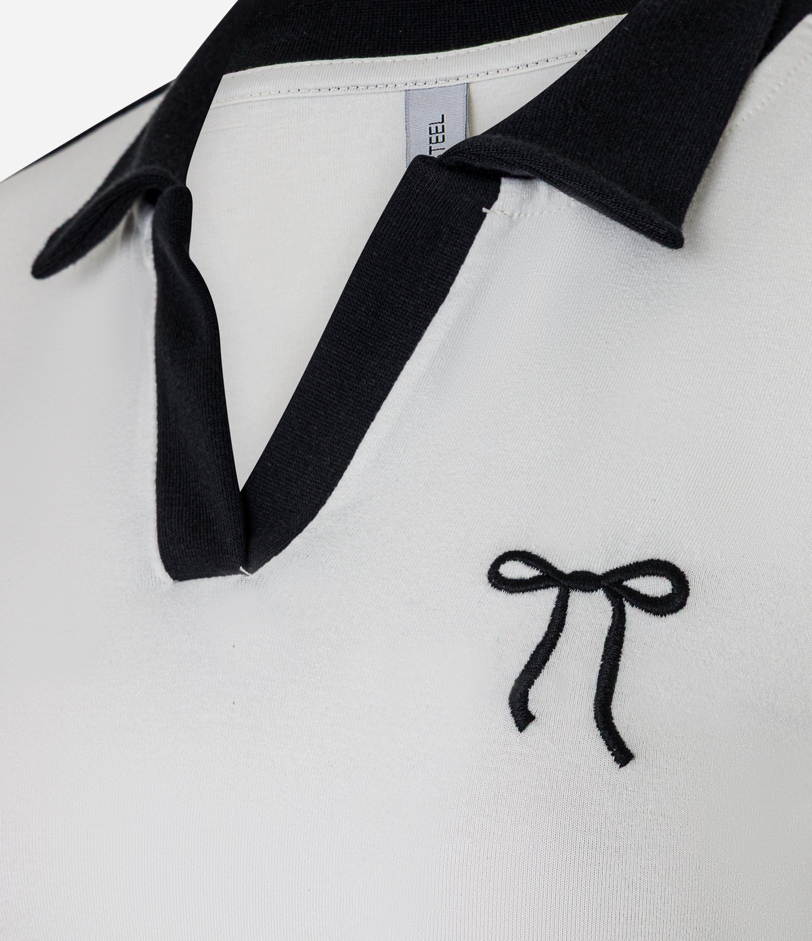 Blusa Polo em Algodão com Bordado de Lacinho Branco 5