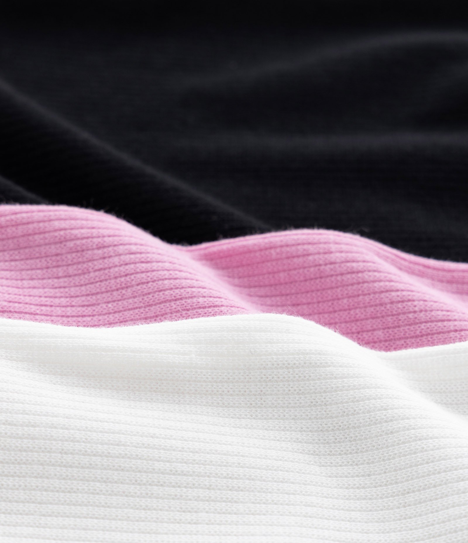 Kit 03 Bodies Infantis em Ribana com Lacinho - Tam 0 a 18 meses Branco/Rosa/Preto 3