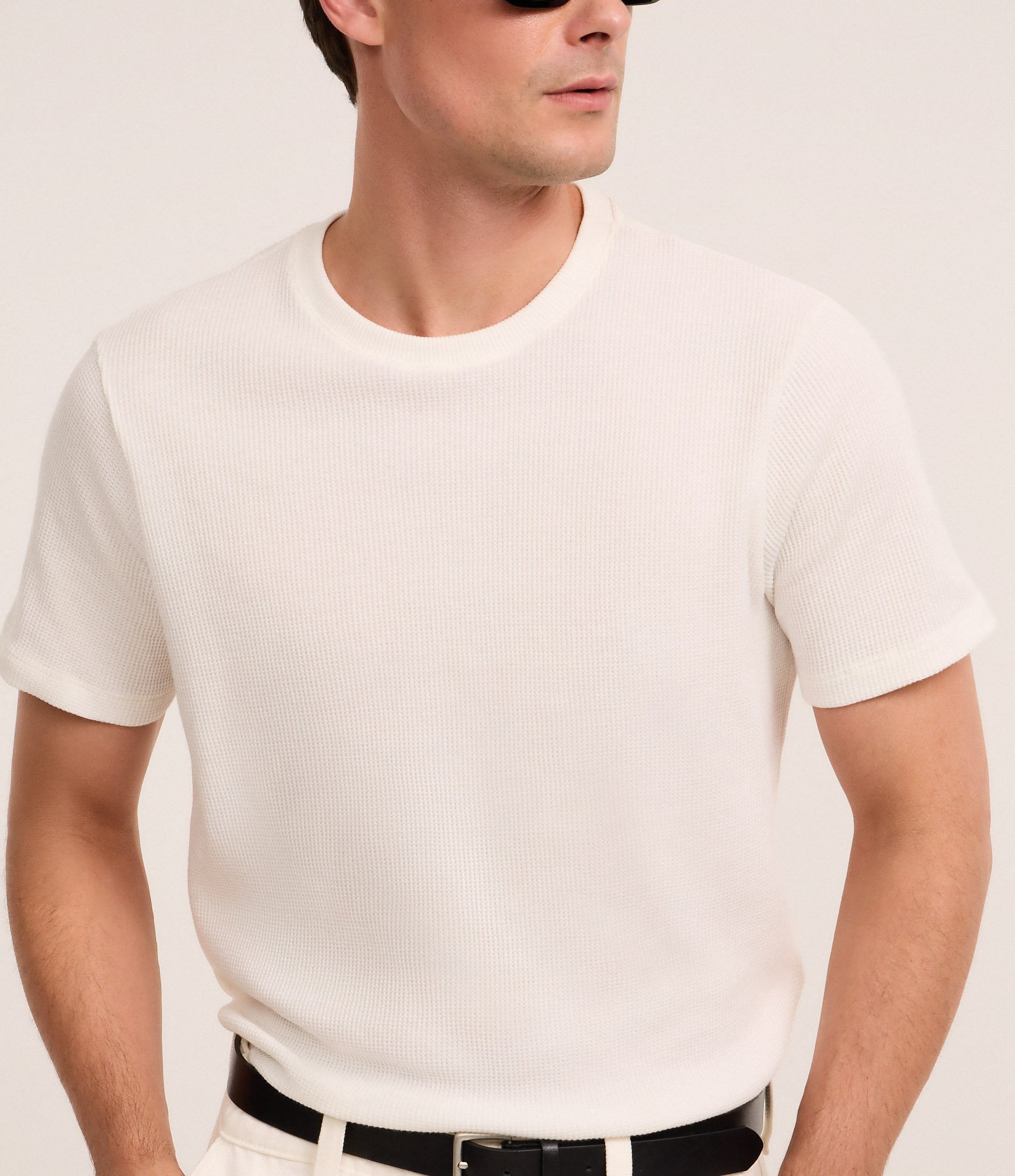 Camiseta Regular em Algodão com Textura Waffle Branco 4