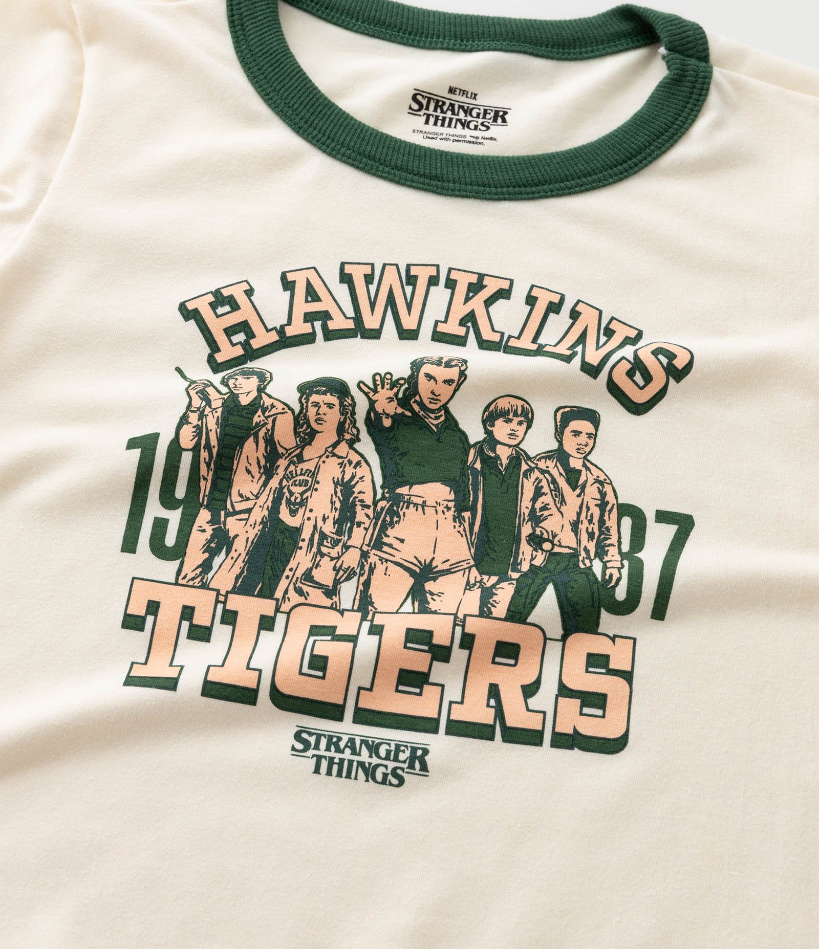 Camiseta Infantil com Estampa Stranger Things - Tam 5 a 14 Anos Bege 7