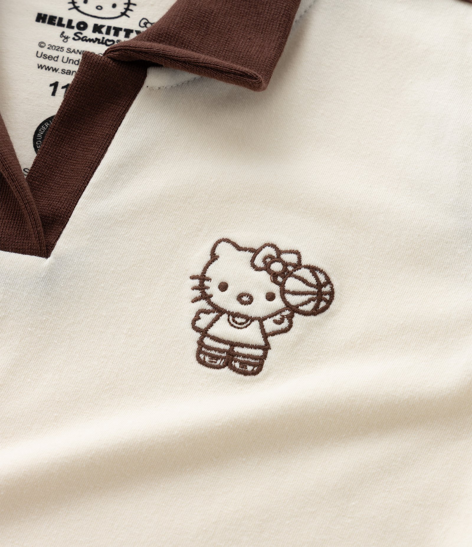 Camiseta Polo Infantil Hello Kitty com Bola de Vôlei - Tam 5 a 14 Anos Bege 5