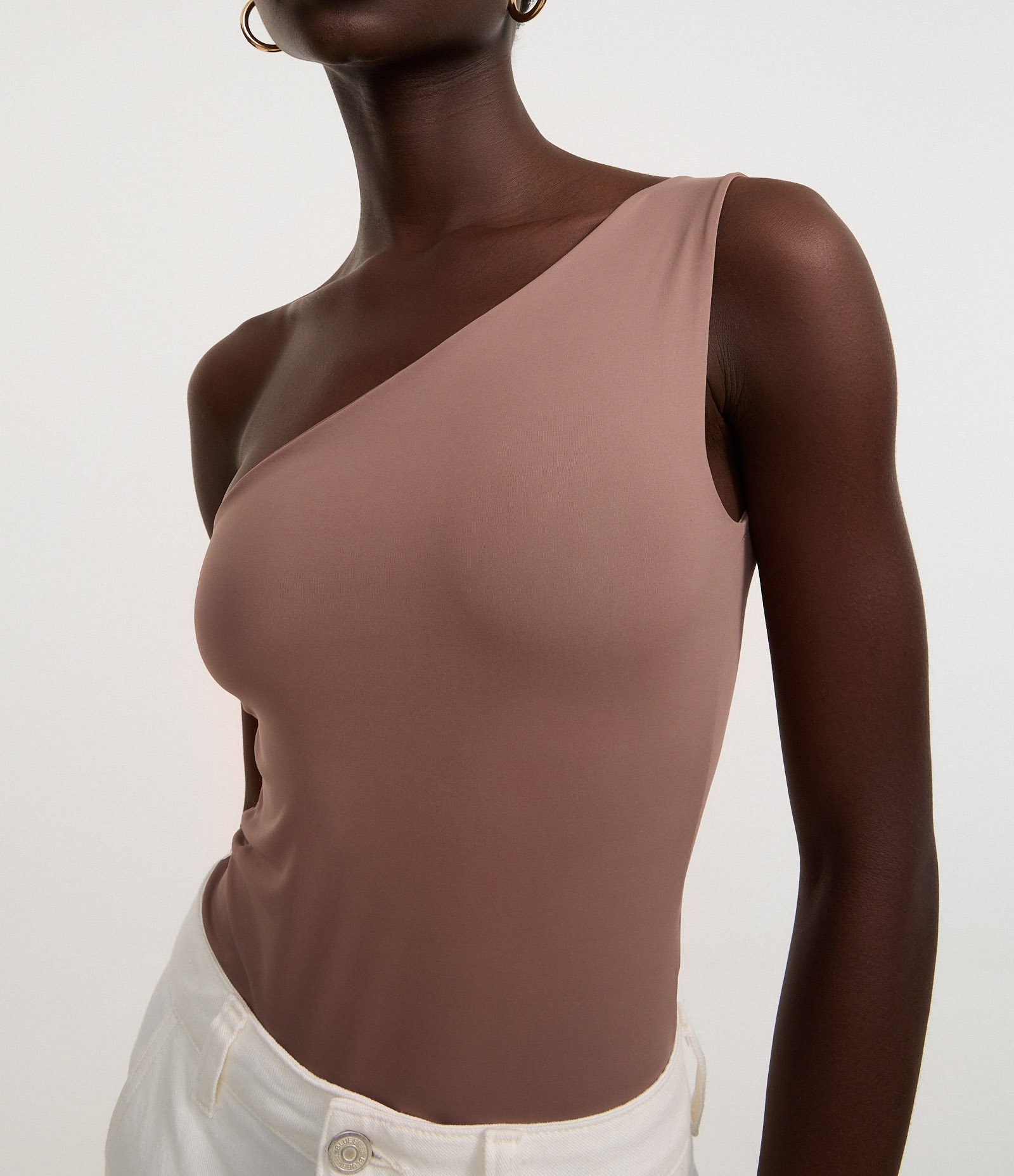 Body Ombro Único em Microfibra Marrom Acinzentado 4