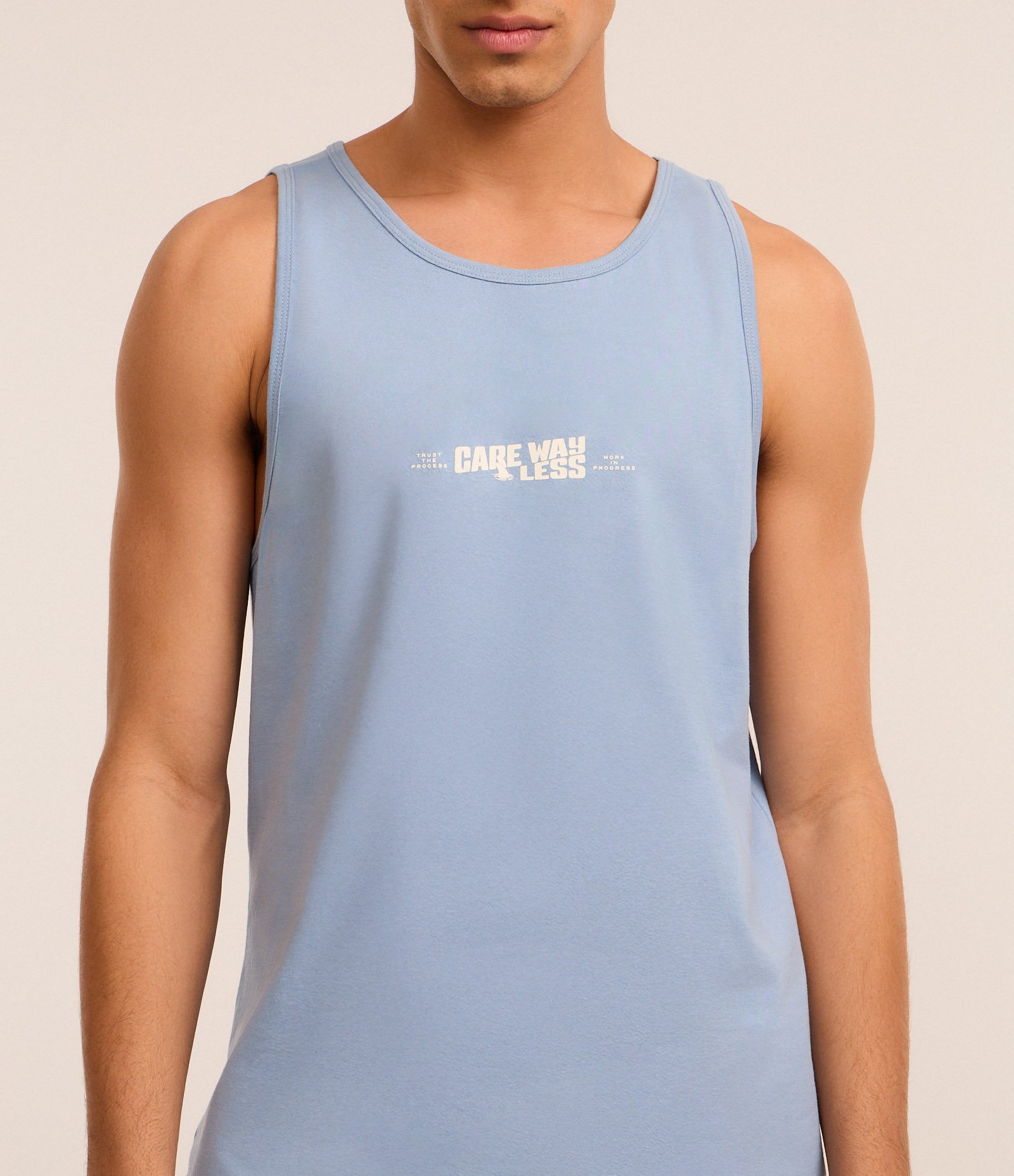 Regata Regular em Algodão com Estampa Lettering Care Way Less Azul 3