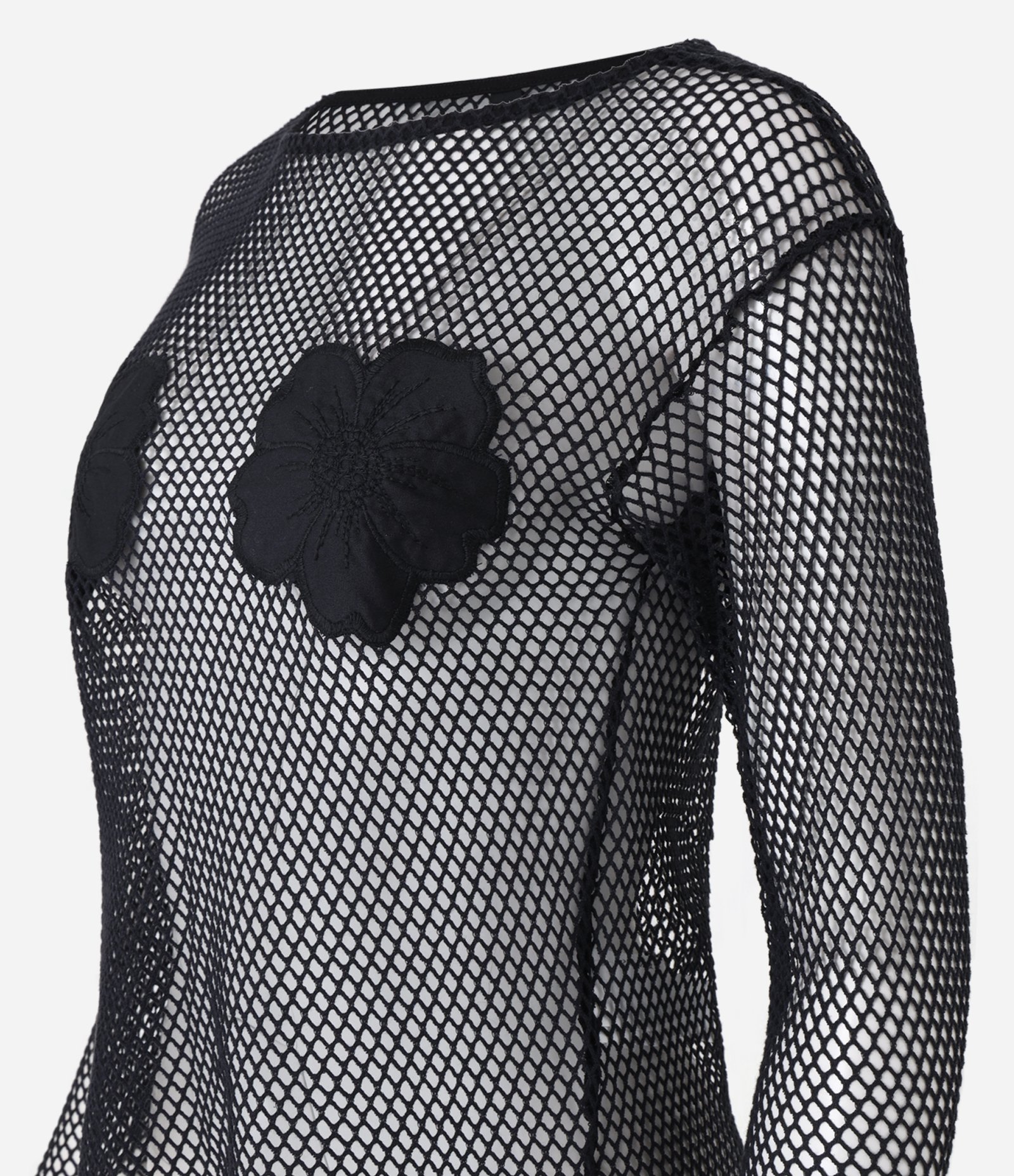 Blusa com Bordado Floral e Textura Quadriculada Preto 4