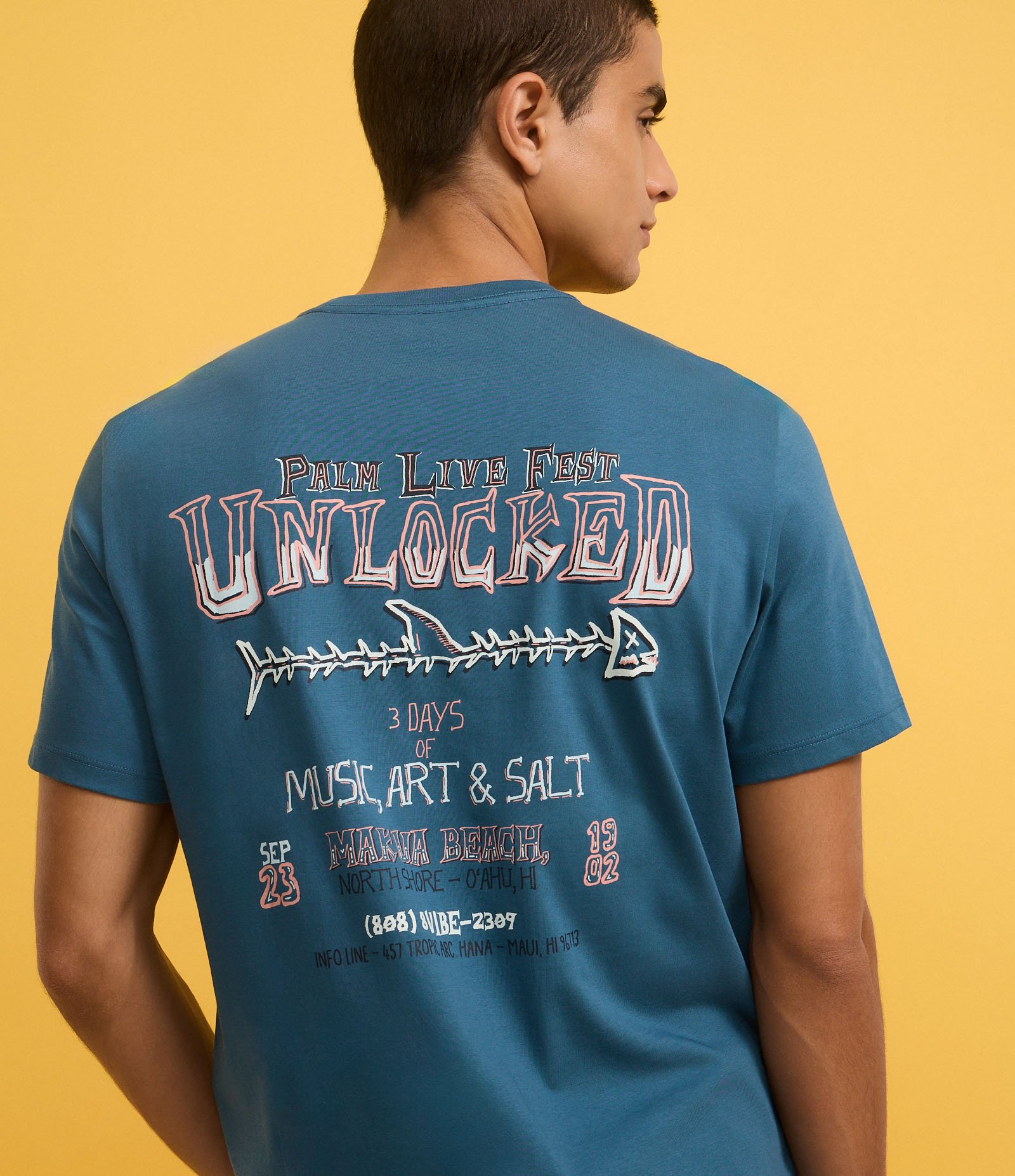 Camiseta Comfort em Algodão Peruano com Estampa Lettering Unlocked Azul 3