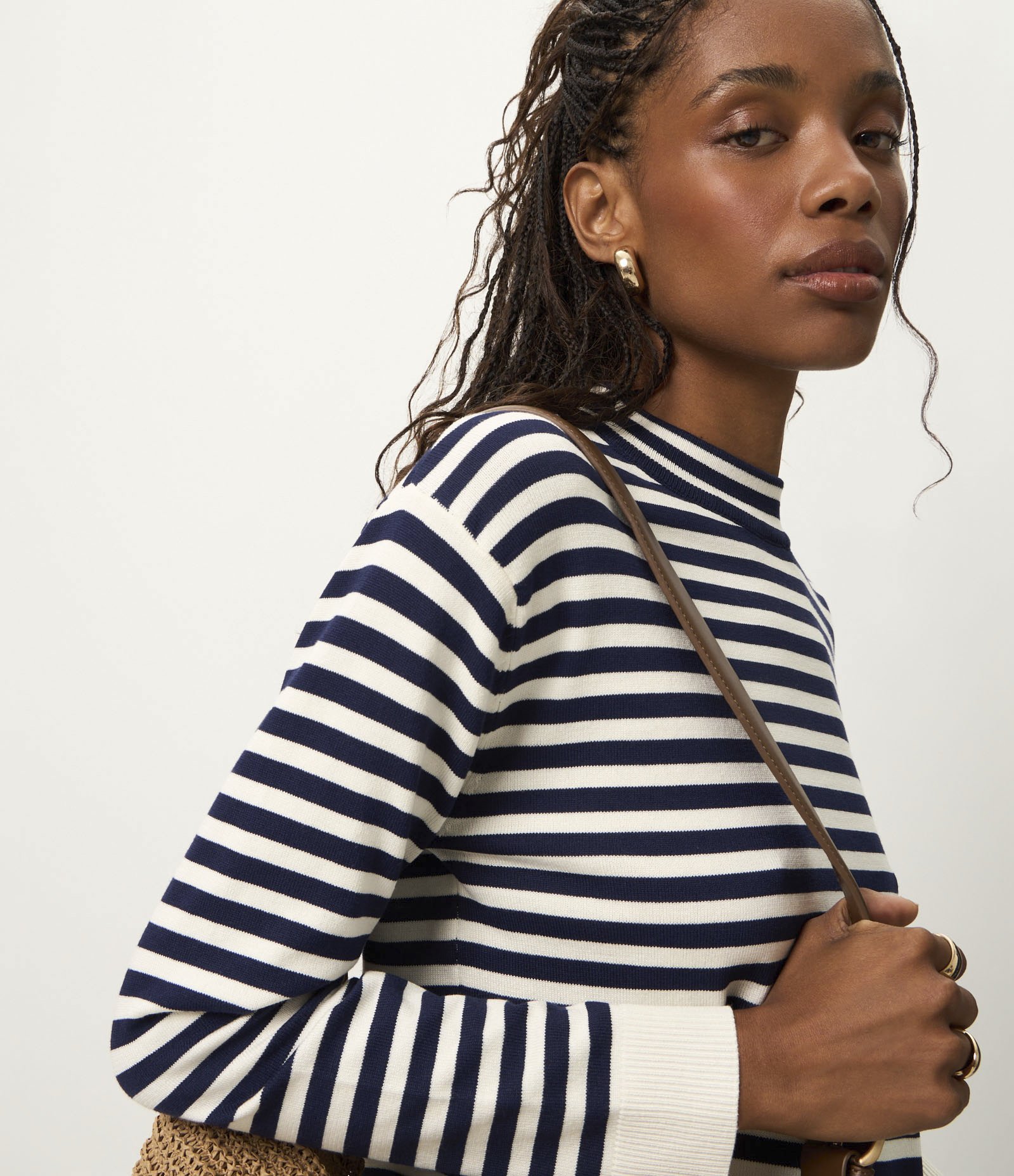 Blusa Listrada em Tricô com Gola Redonda Preto/Branco 3