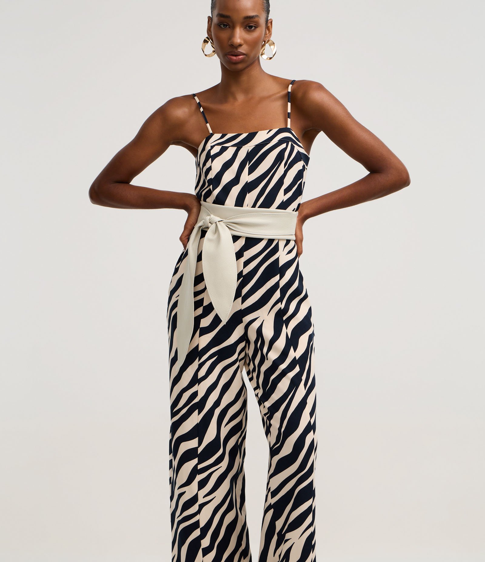 Macacão Wide Leg Alfaiatado em Crepe com Estampa Zebra Azul Marinho/Bege 4