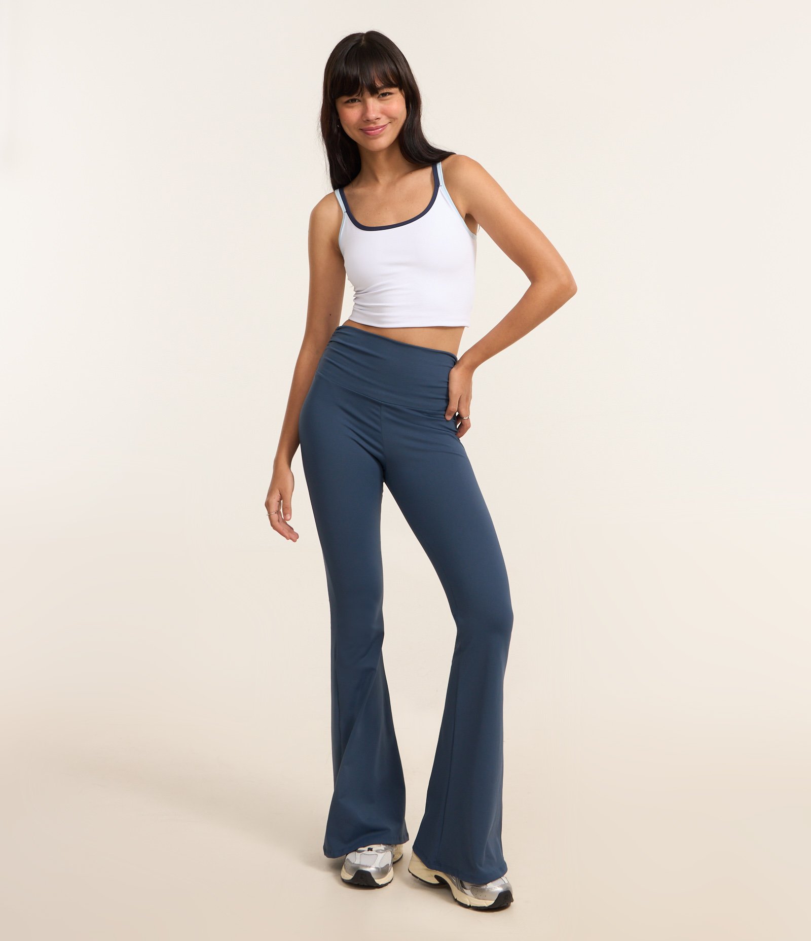 Calça Flare com Pala em Microfibra Azul 1