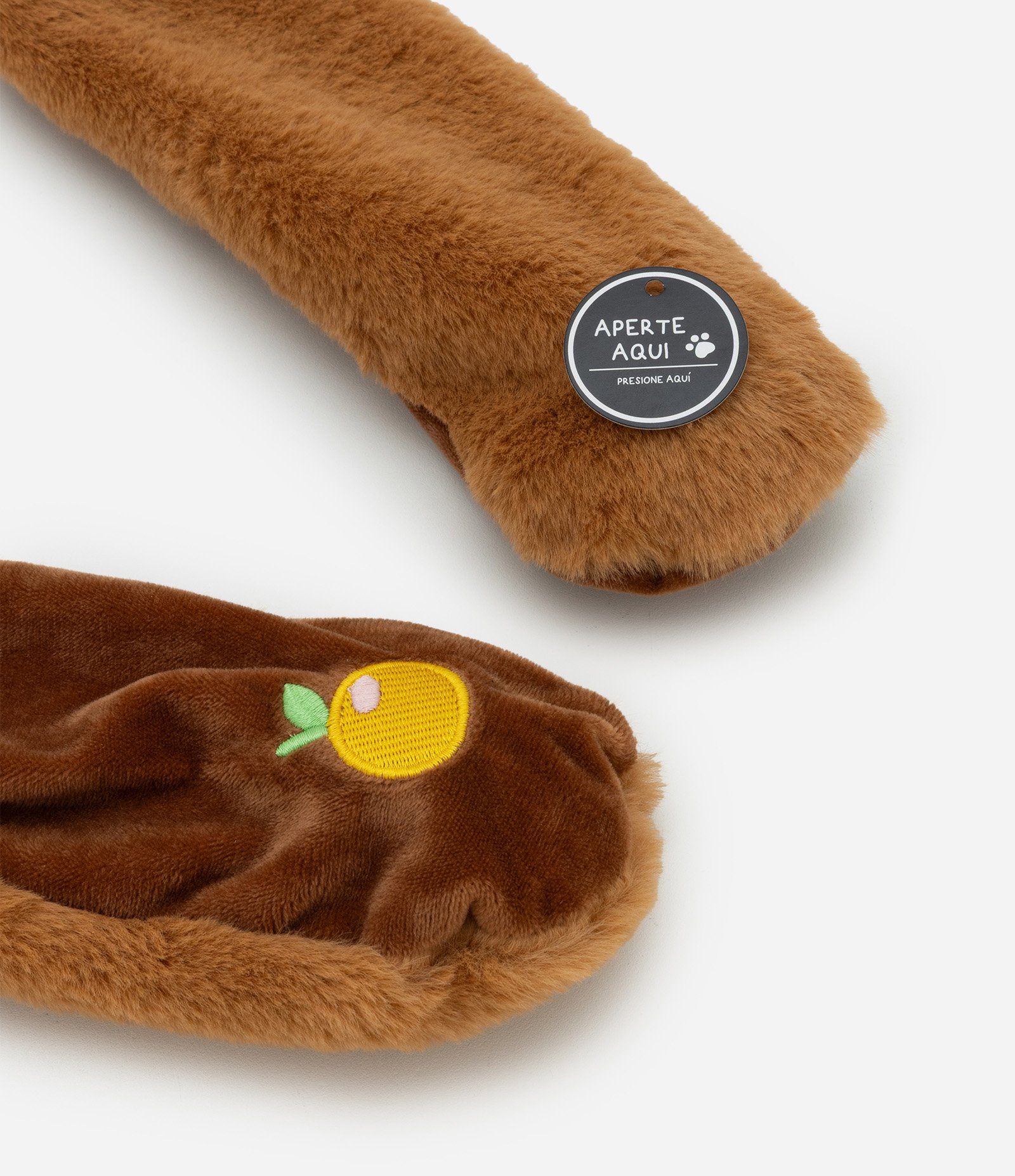 Touca Infantil de Capivara com Orelhas Interativa – Tam U Marrom 3