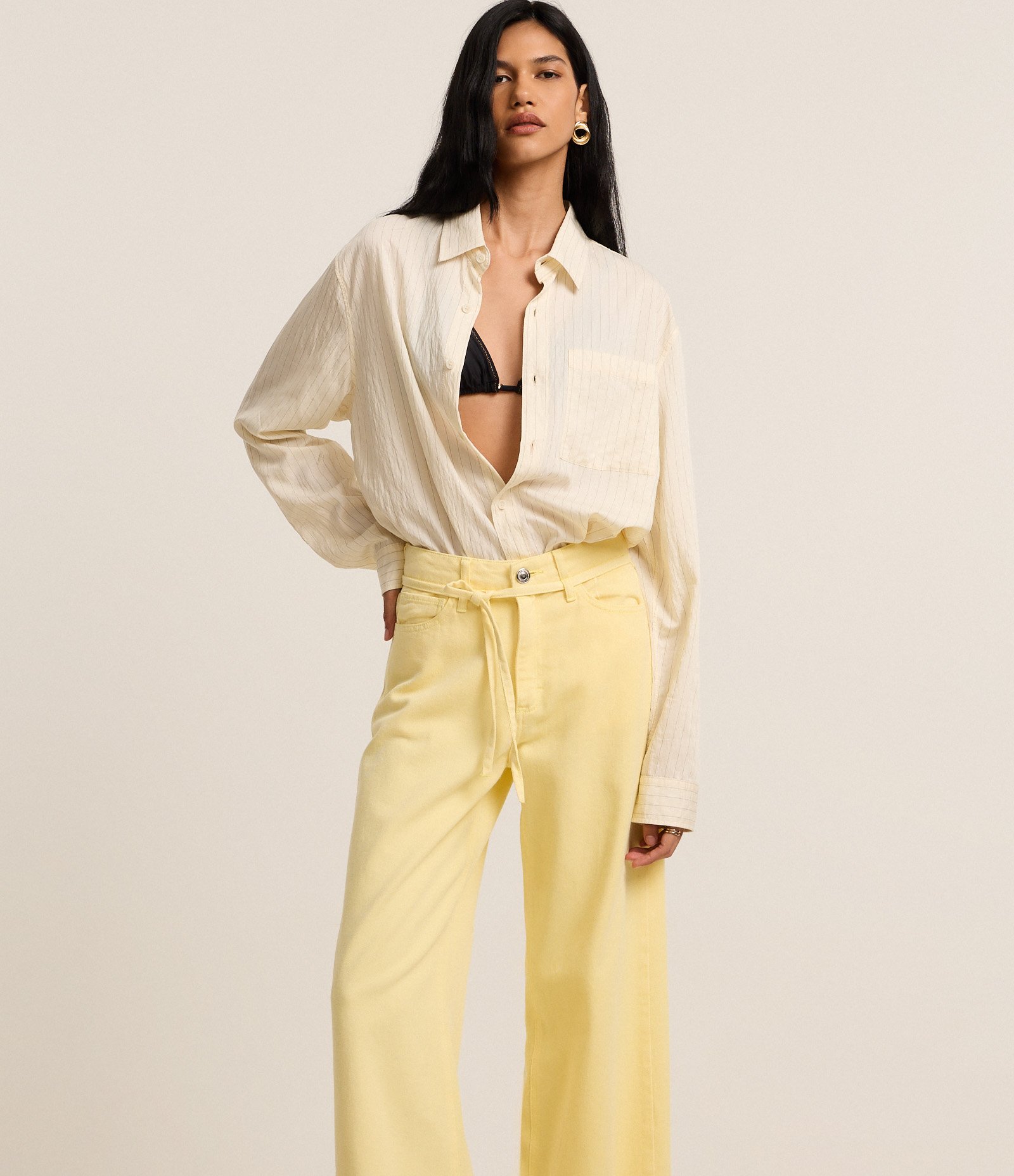 Calça Wide Leg em Sarja com Cintura Média Amarelo 4