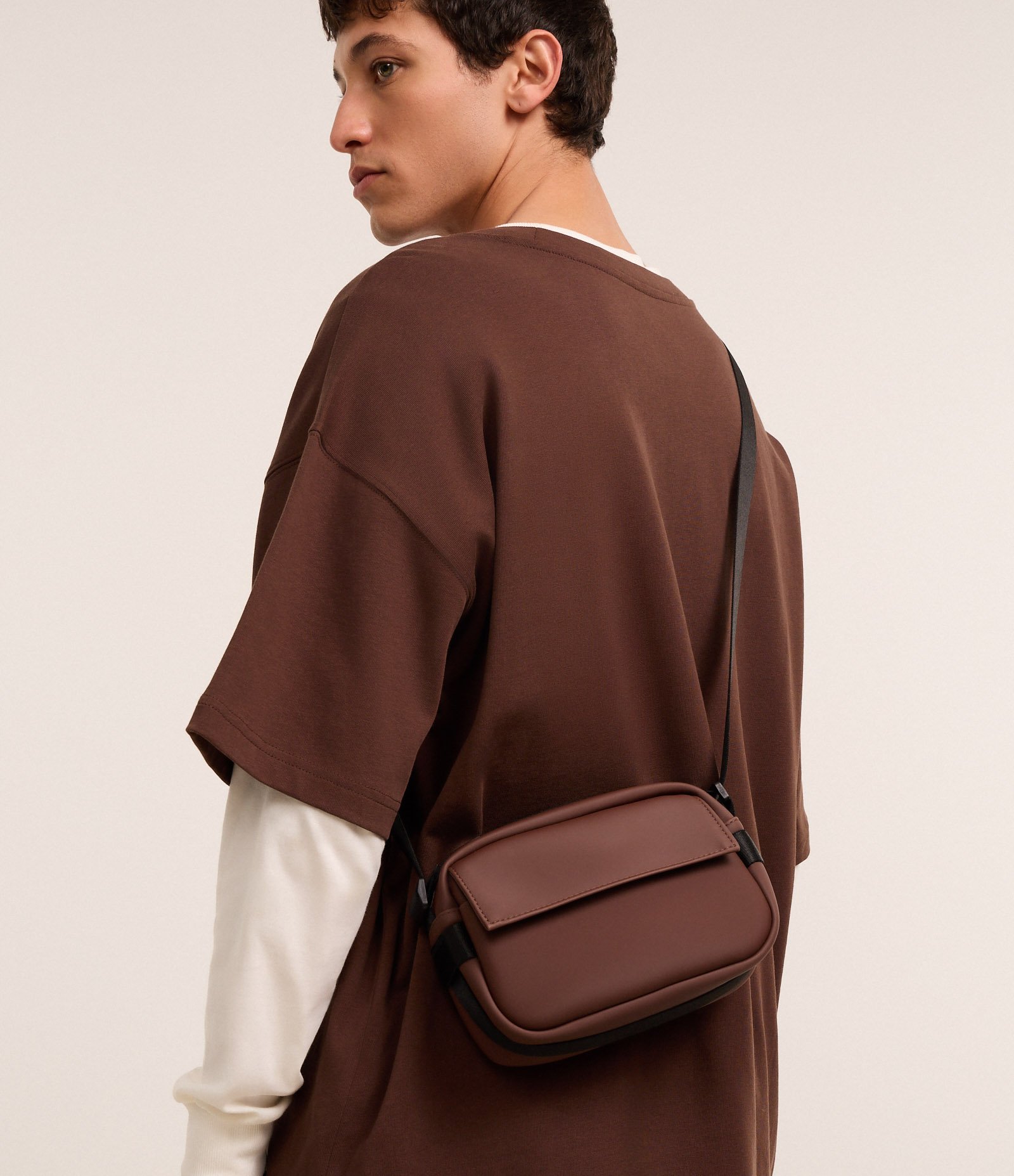 Bolsa Shoulder em Pu com Bolso Marrom 1