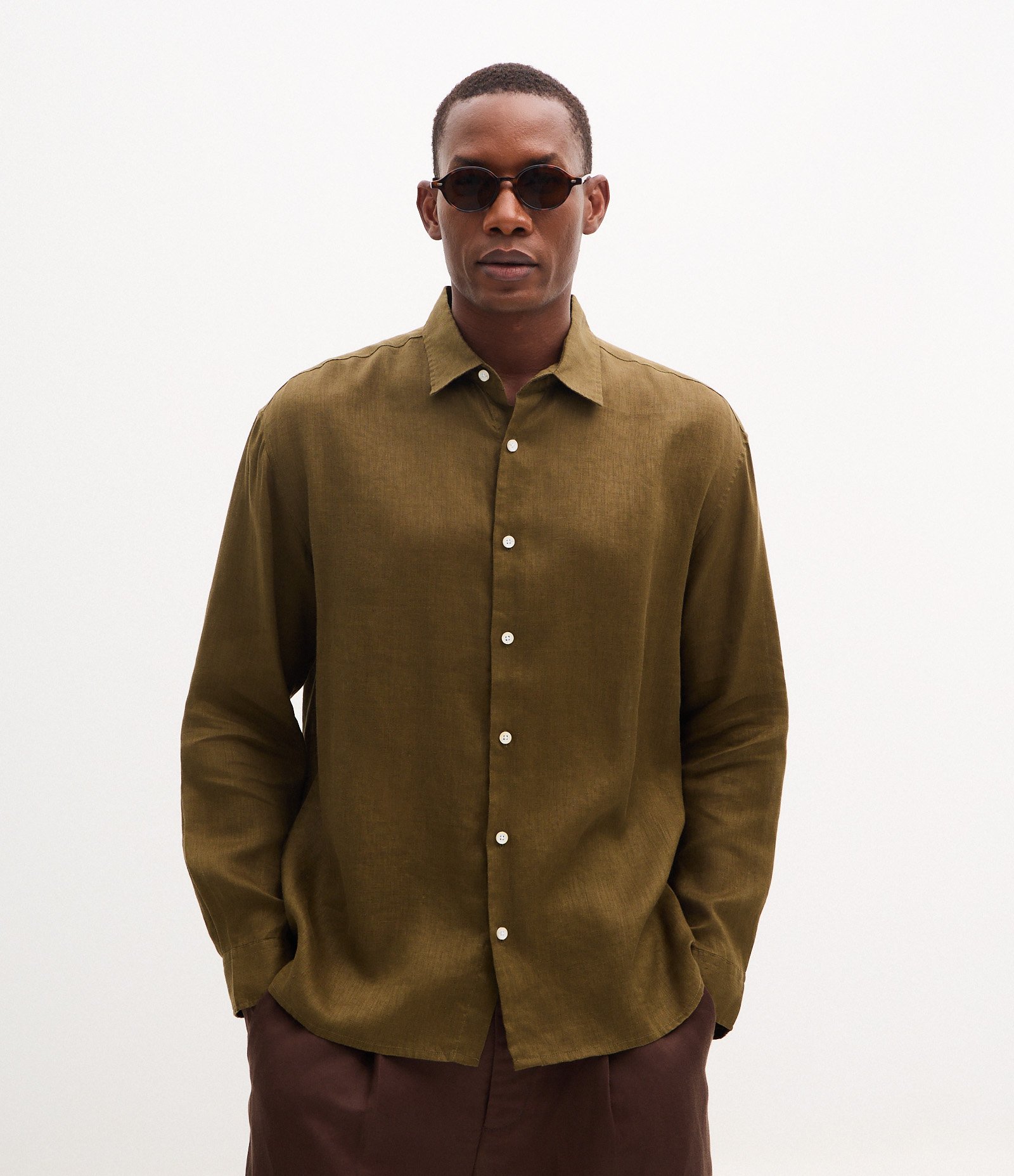 Camisa Relaxed em Cambraia de Linho Puro Verde 1