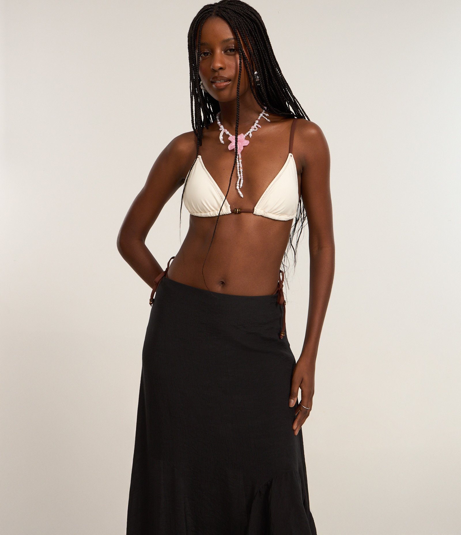 Saia Midi Mullet em Chiffon com Babado na Barra Preto 2