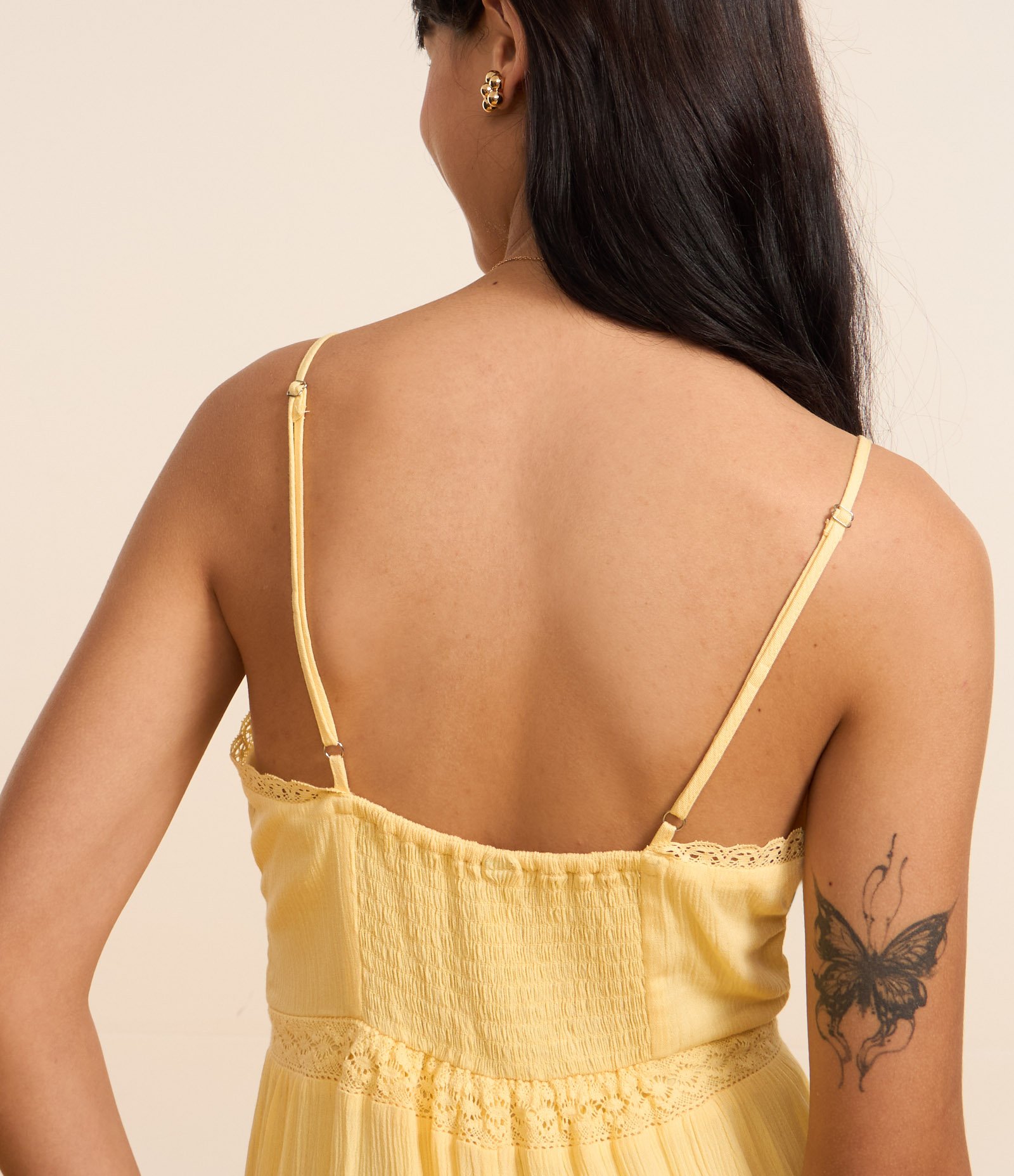 Vestido Texturizado com Detalhes em Renda Amarelo 4