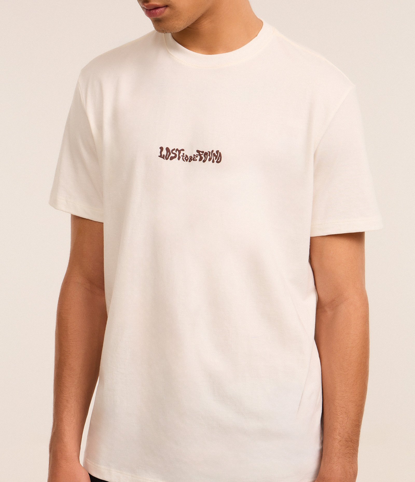 Camiseta Comfort em Algodão com Estampa Abstrata e Lettering Branco 4