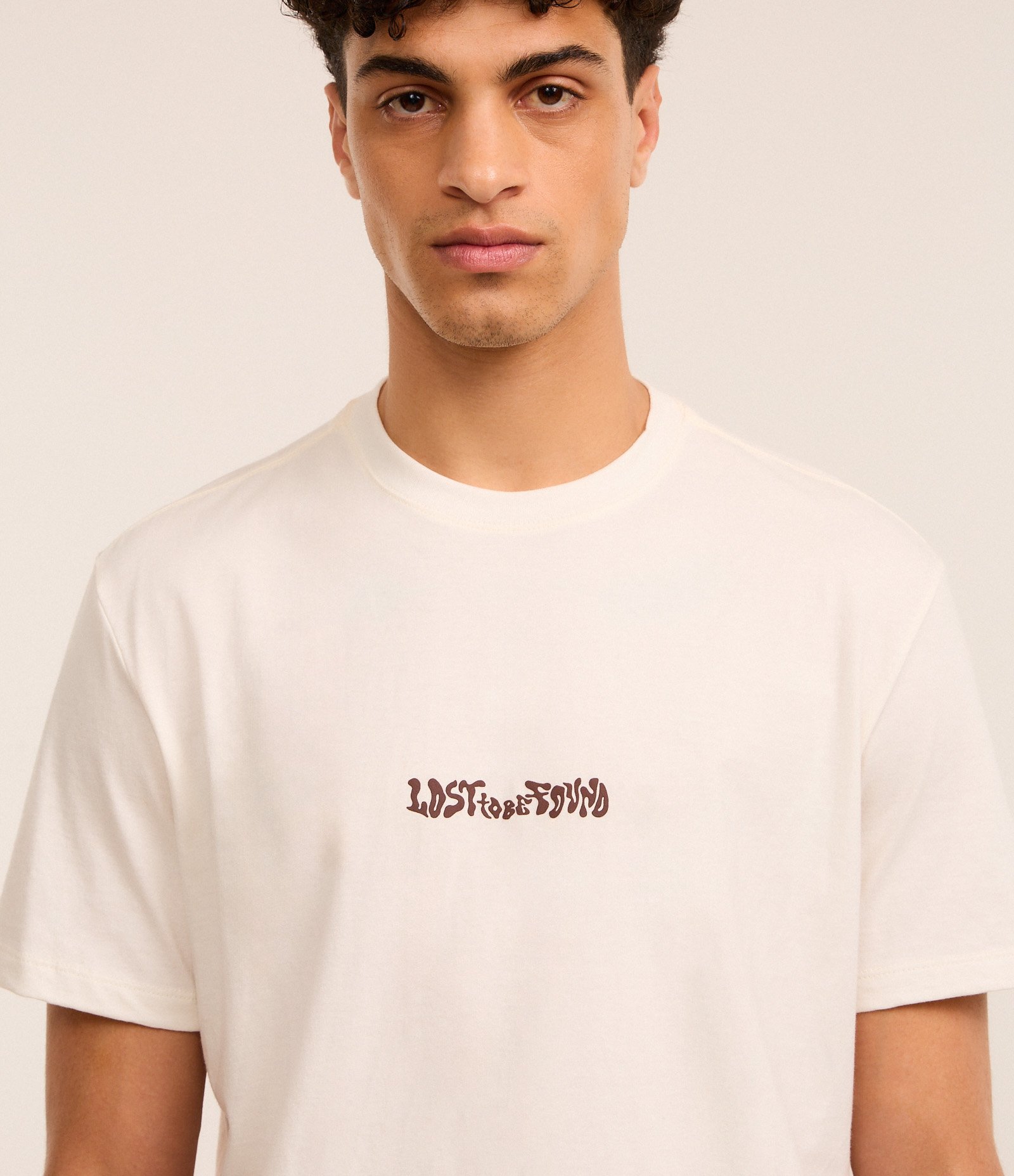 Camiseta Comfort em Algodão com Estampa Abstrata e Lettering Branco 5