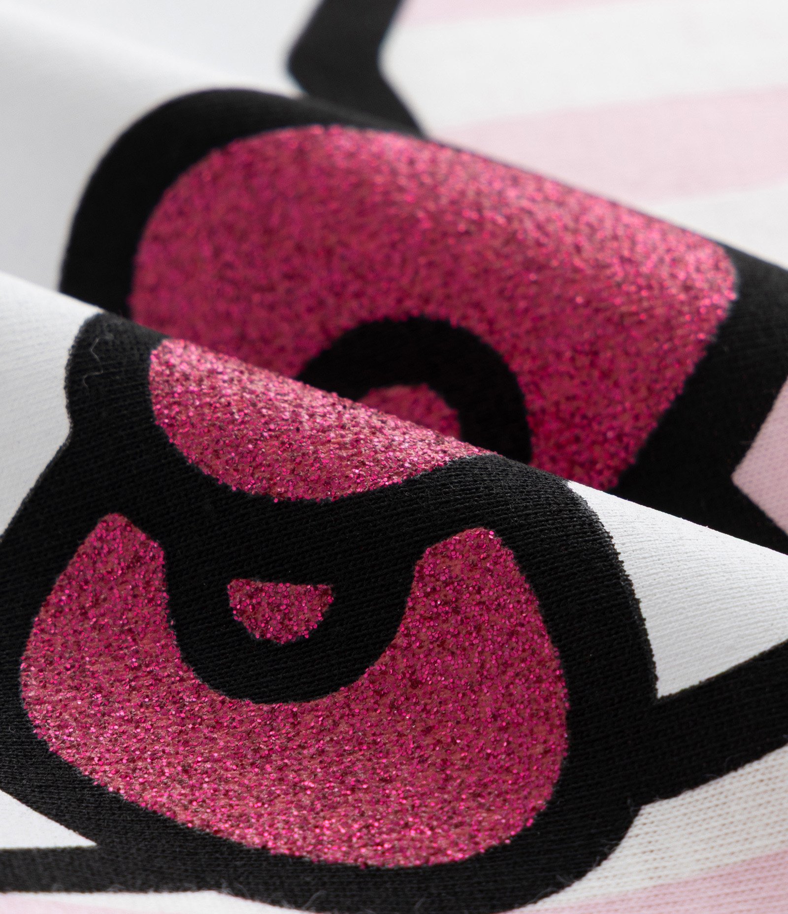 Camisola Infantil com Estampa e Lettering Hello Kitty - Tam 5 a 14 Anos Rosa 3